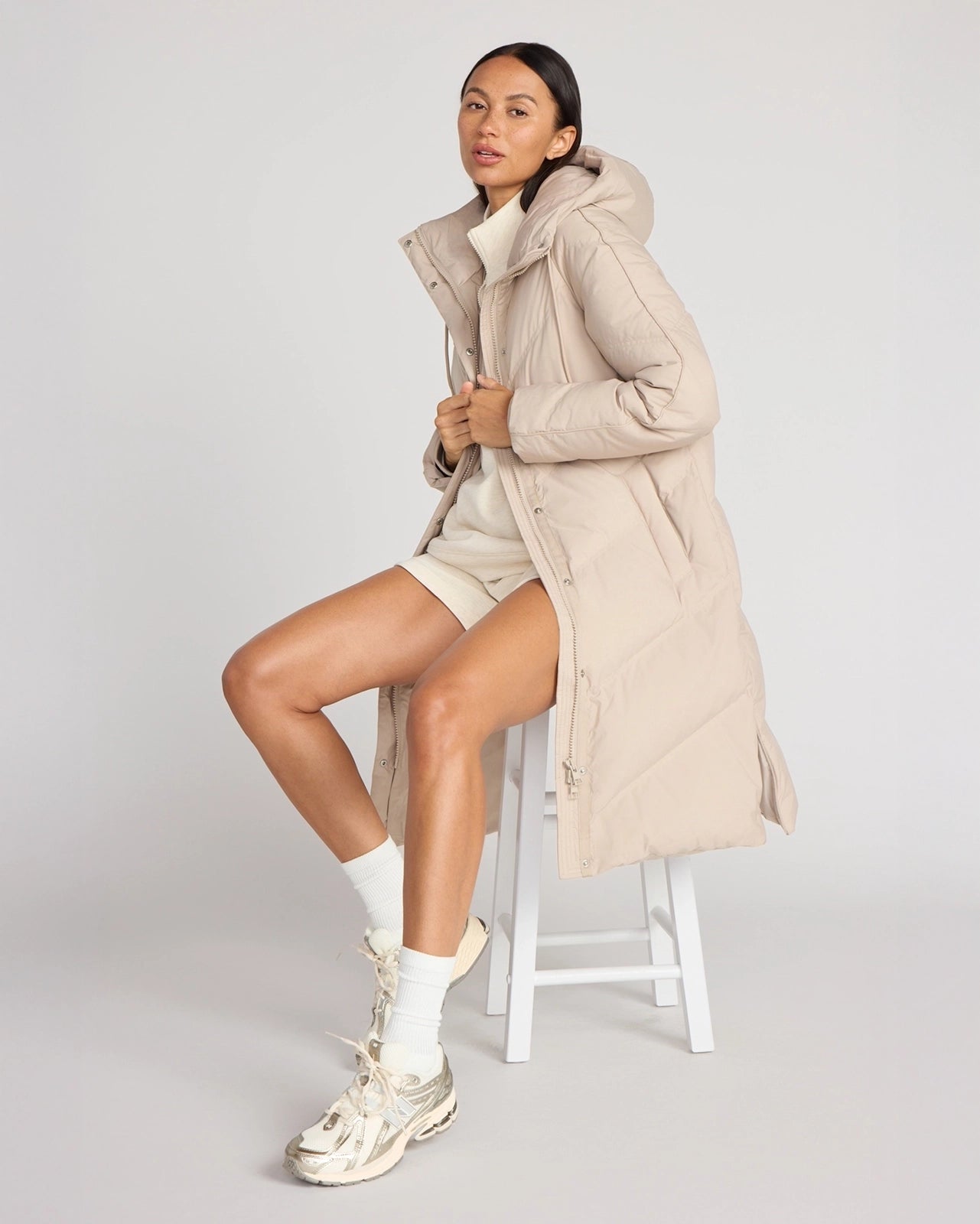 The RDS 700 Fill Power GRS Certified Recycled Poly Chevron-Quilted Parka - Light Beige