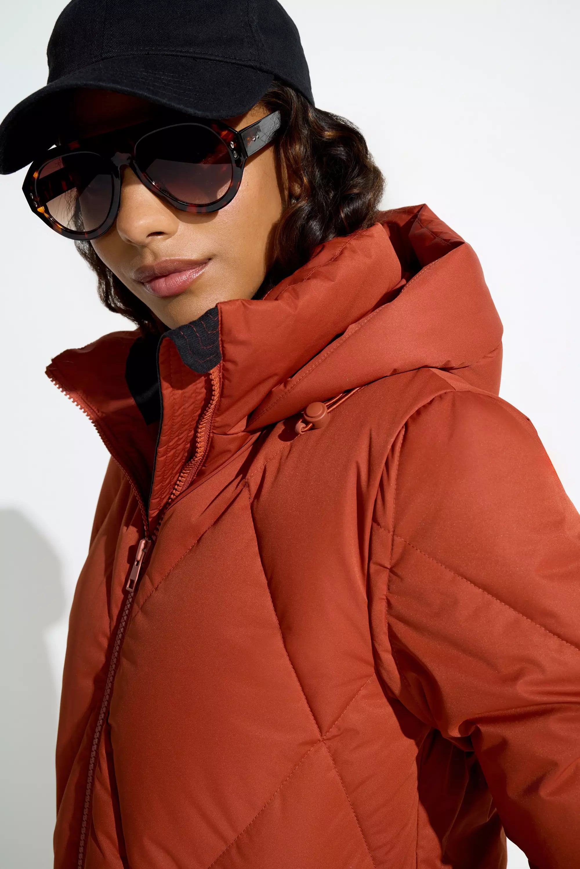 Women’s Diamond Quilt Long Down Parka - Red
