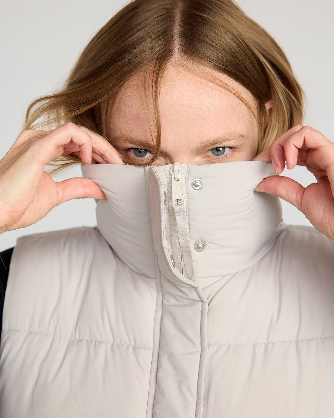 The Sorona™ Fill GRS Certified Recycled Poly Puffer Vest - Nacreous Clouds