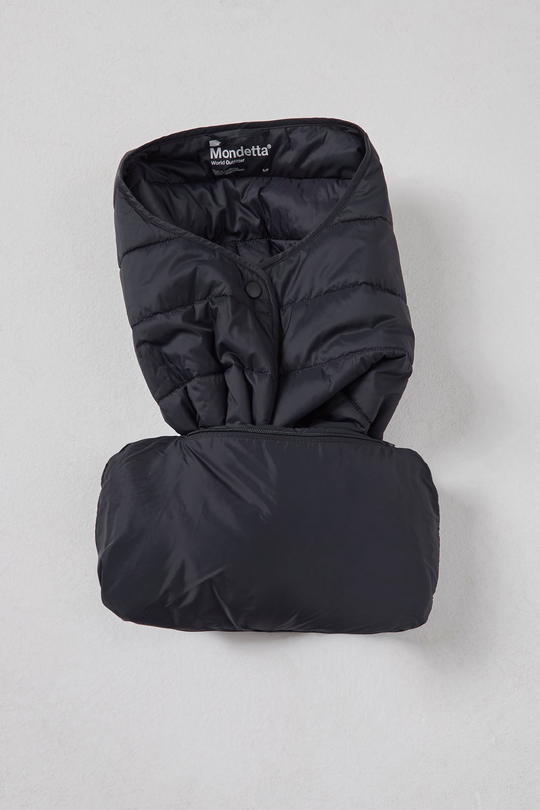 The Travel GRS Certified Recycled Poly Packable Vest - Black