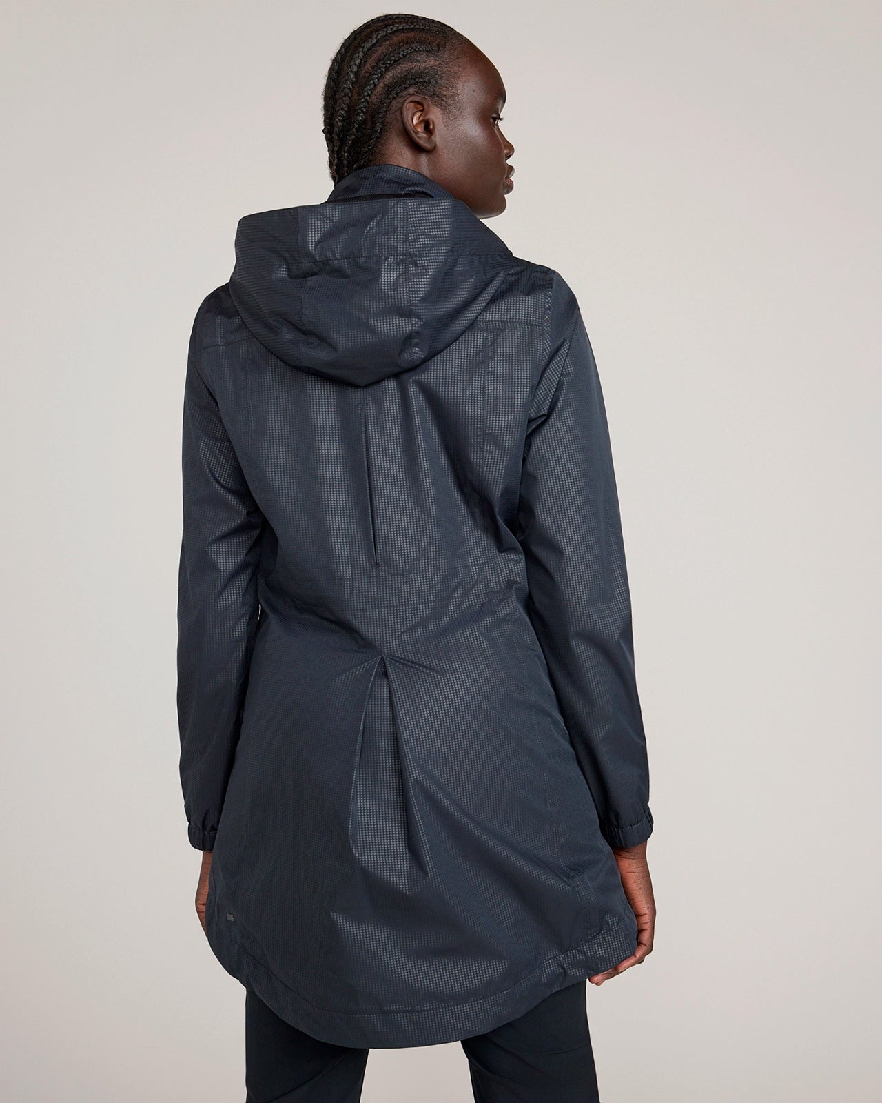 The Travel Embossed Print Rain Jacket - Black