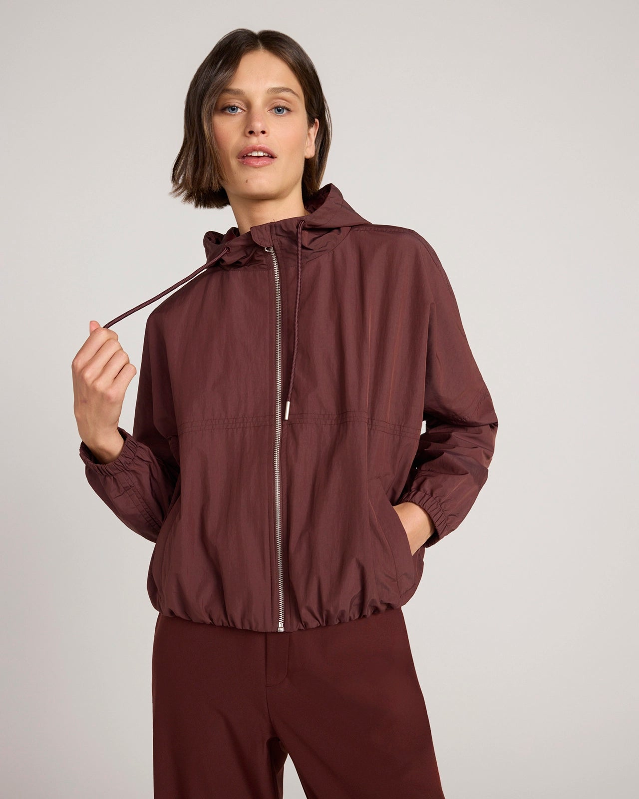 The Travel Fly Ball Cropped Crinkle Jacket - Bitter Chocolate