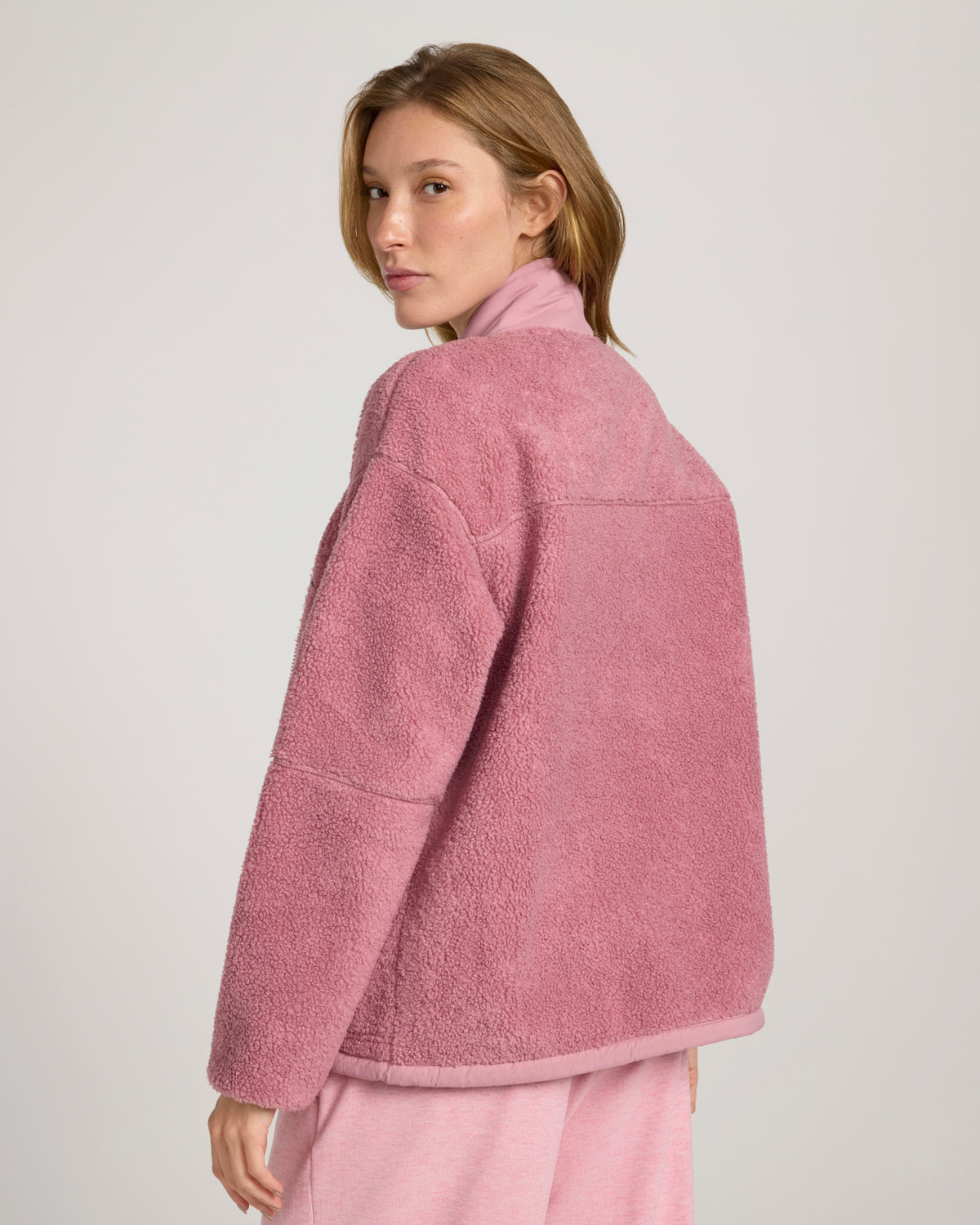 The Soft Luxe Snap Front Sherpa Jacket - Lilas Pink