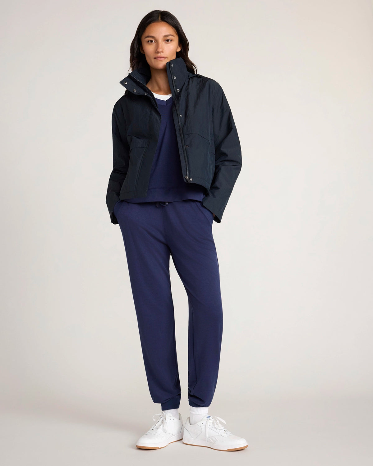 The Travel Outdoor Short Jacket - Black