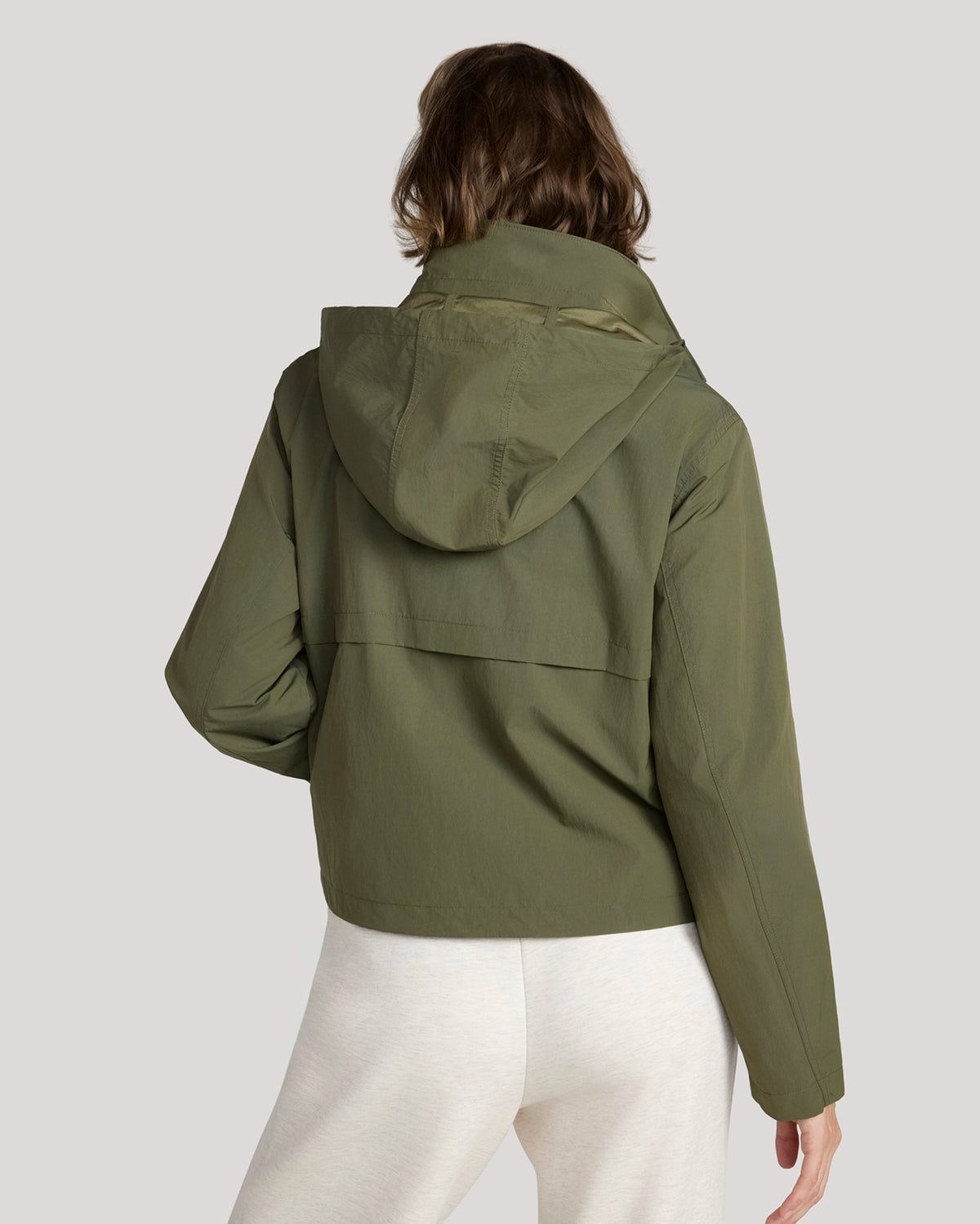 The Travel Outdoor Short Jacket - Kalamata Green