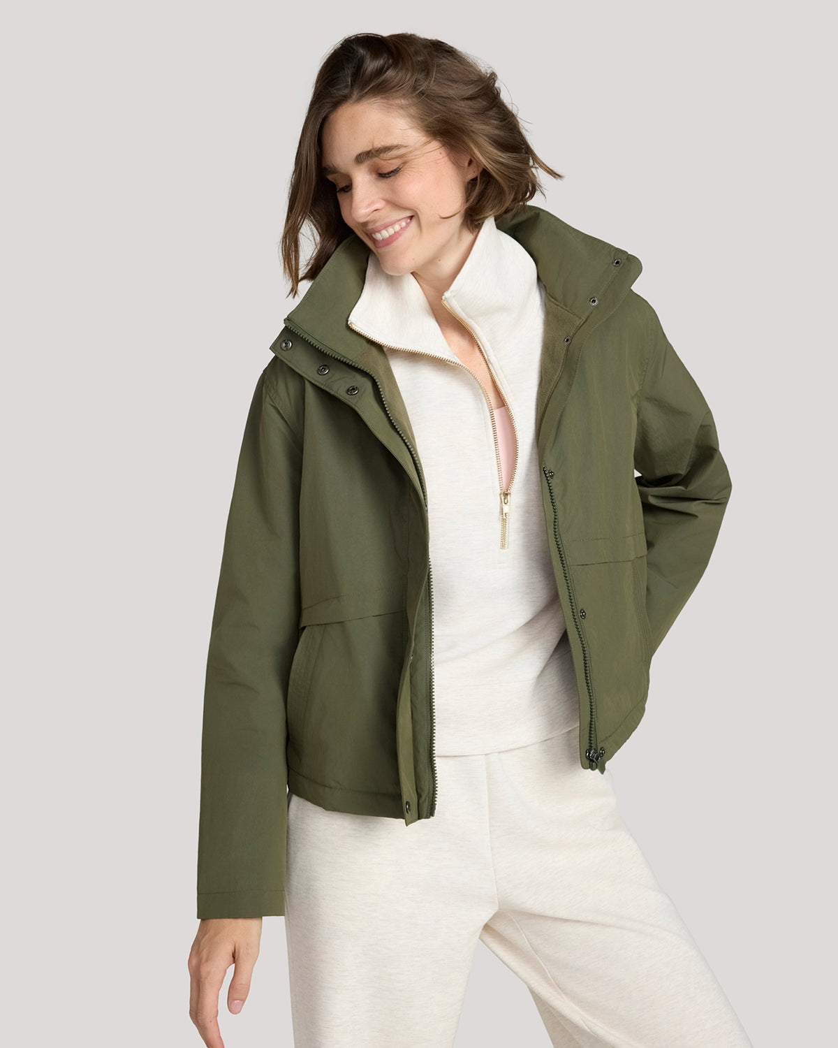 For general description, go to 'Main Product Description' region - The Travel Outdoor Short Jacket - Kalamata Green