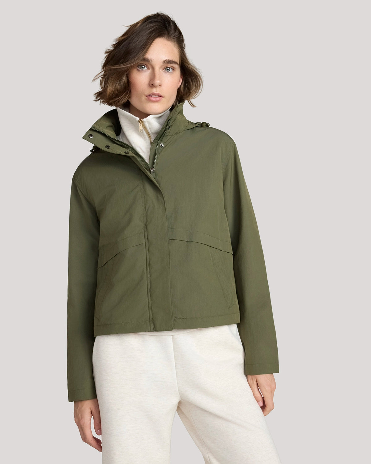 The Travel Outdoor Short Jacket - Kalamata Green