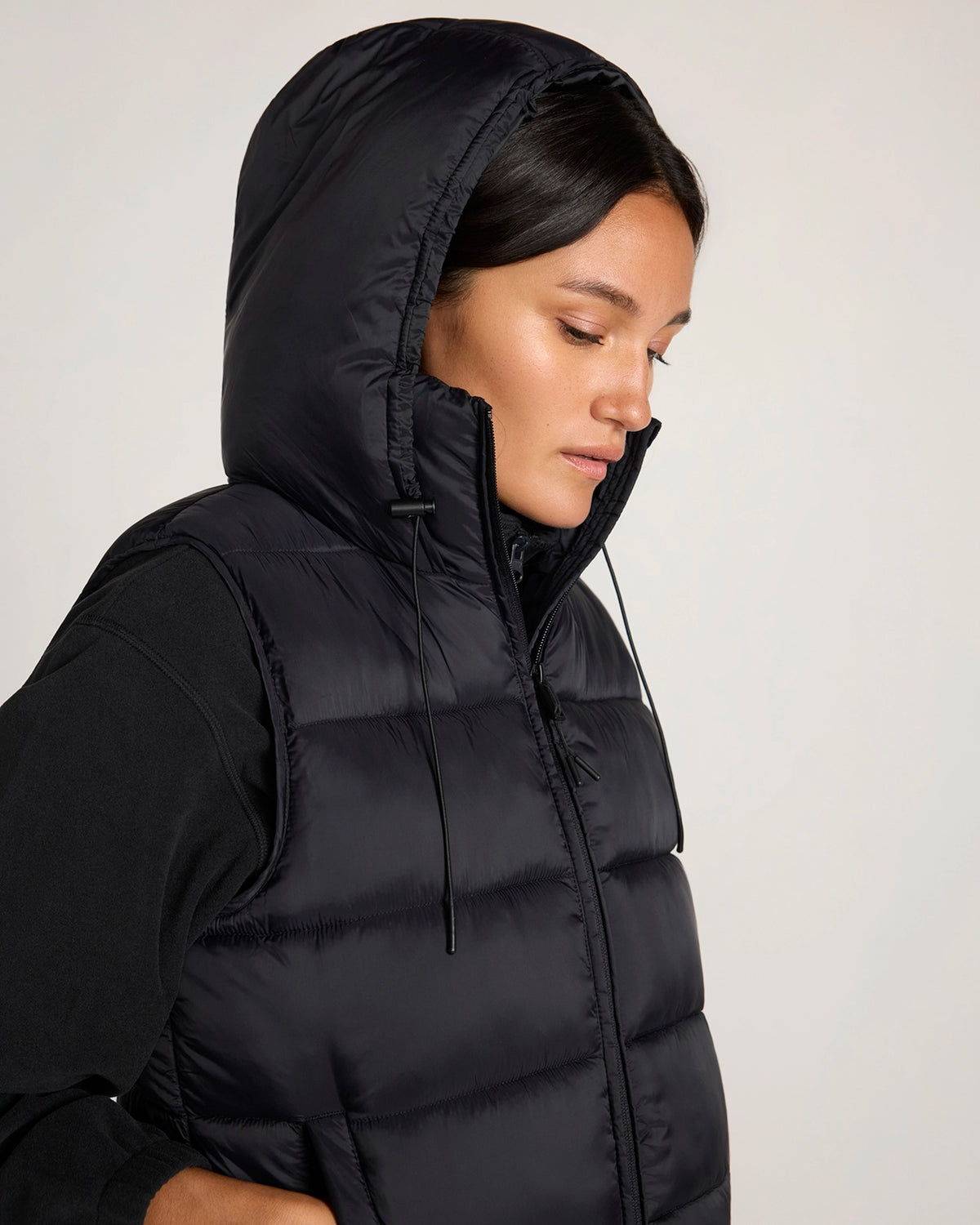 The Travel Quilted Hooded Vest - Black