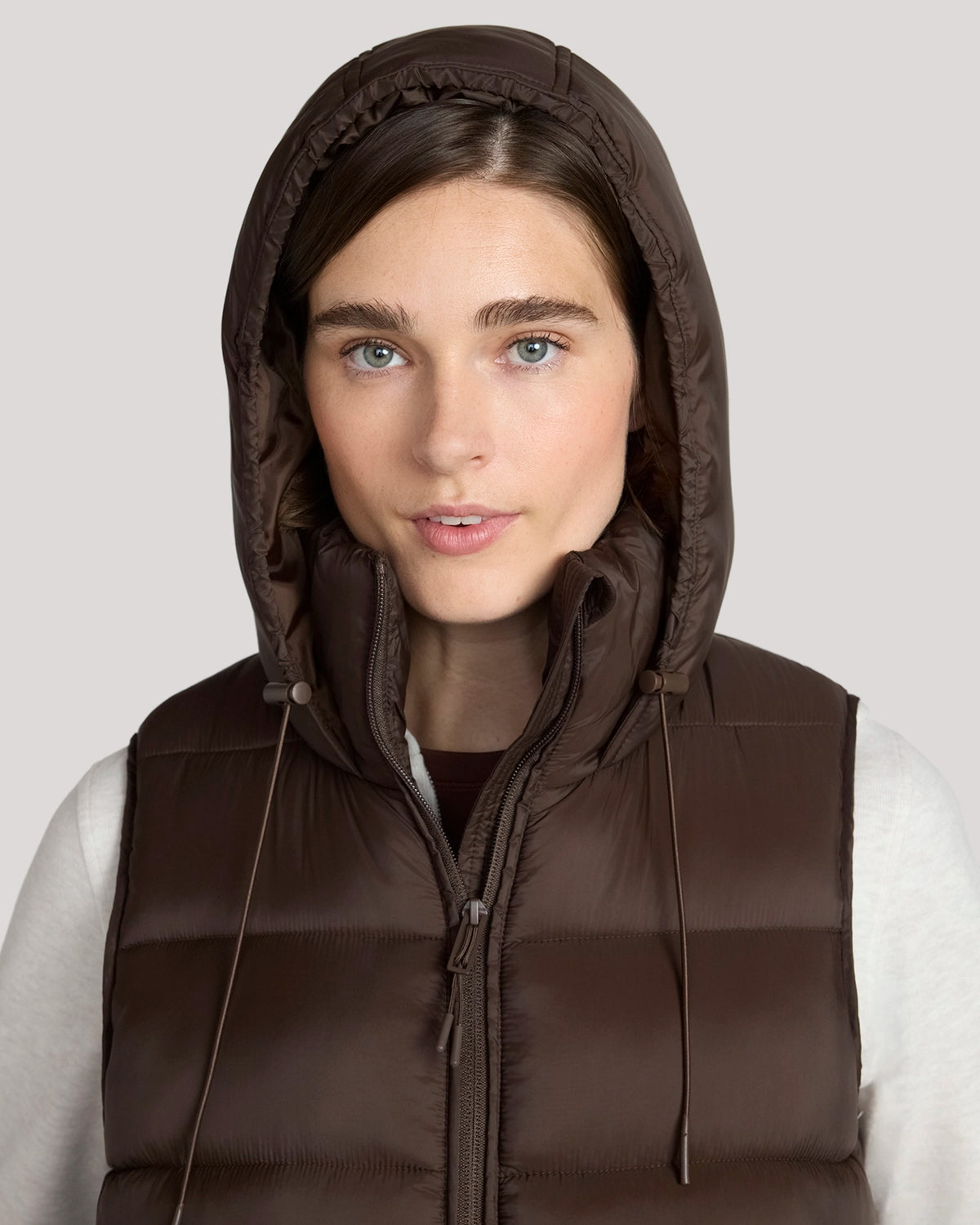 The Travel Quilted Hooded Vest - Chocolate Torte
