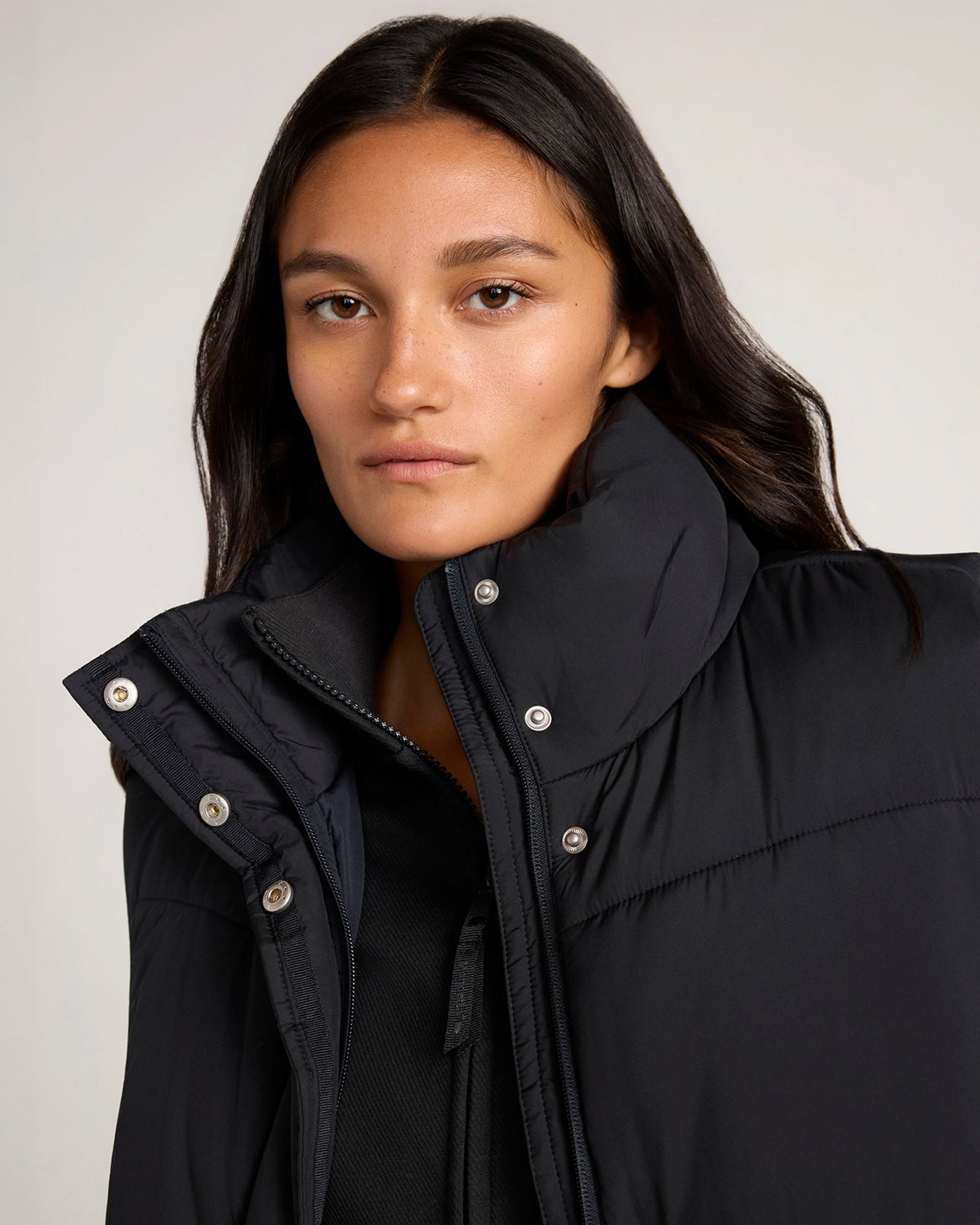 The Travel Puffer Vest - Black