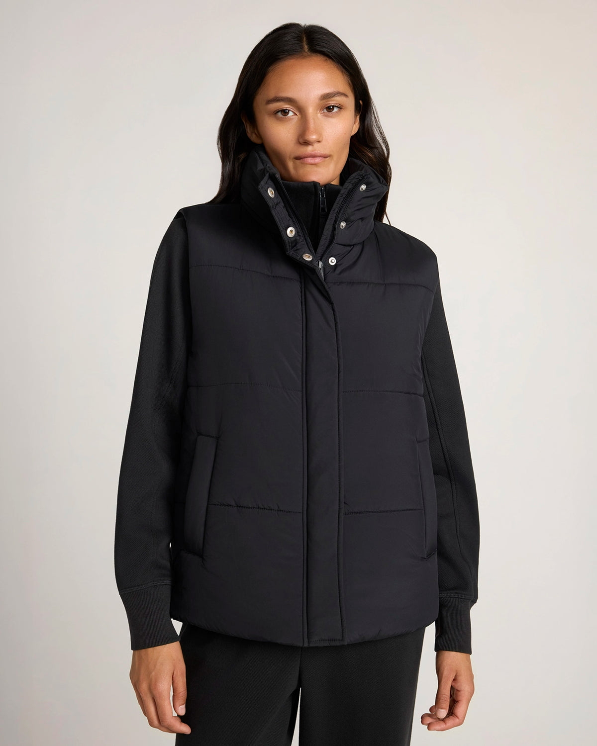 The Travel Puffer Vest - Black
