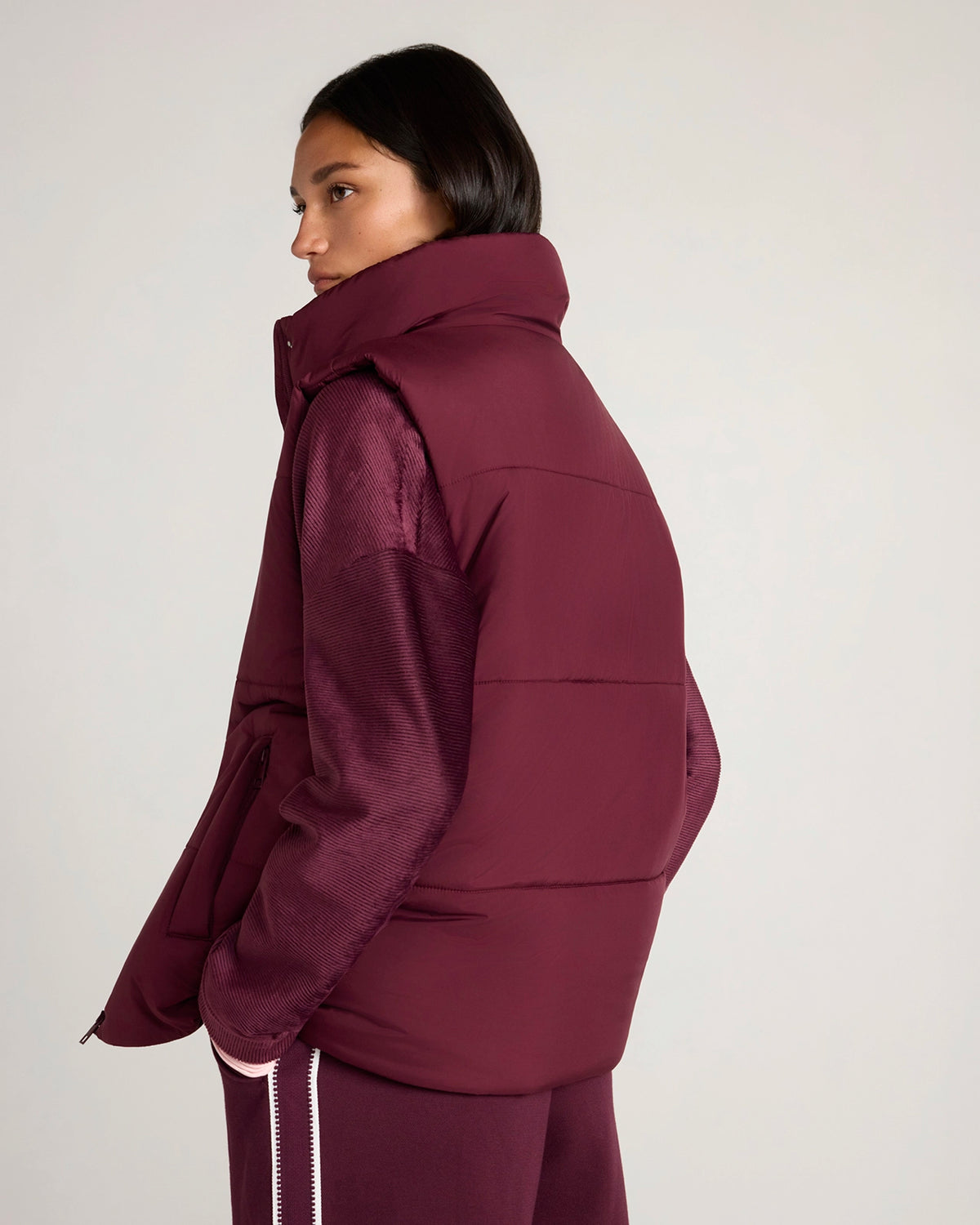 The Travel Puffer Vest - Windsor Wine