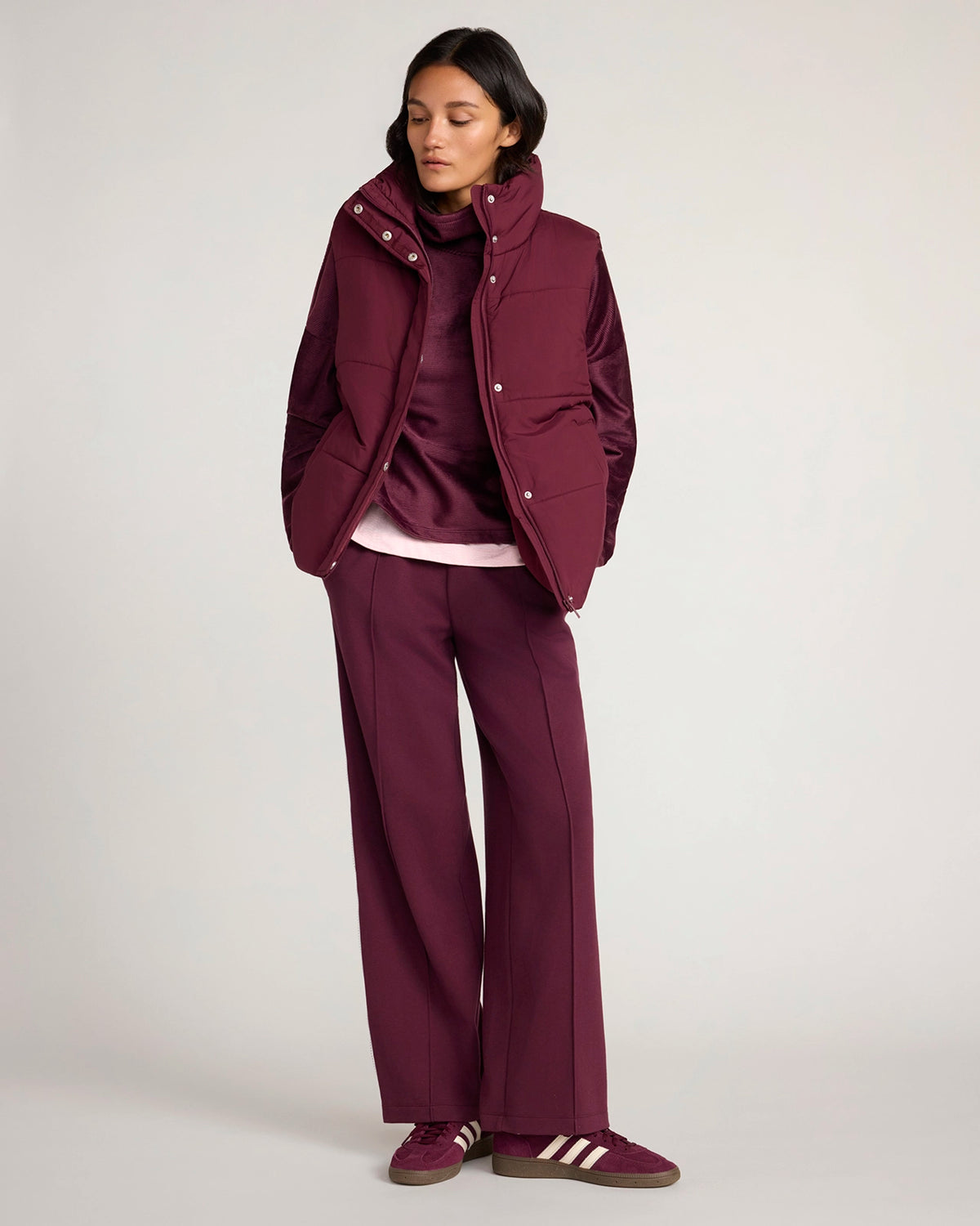 The Travel Puffer Vest - Windsor Wine