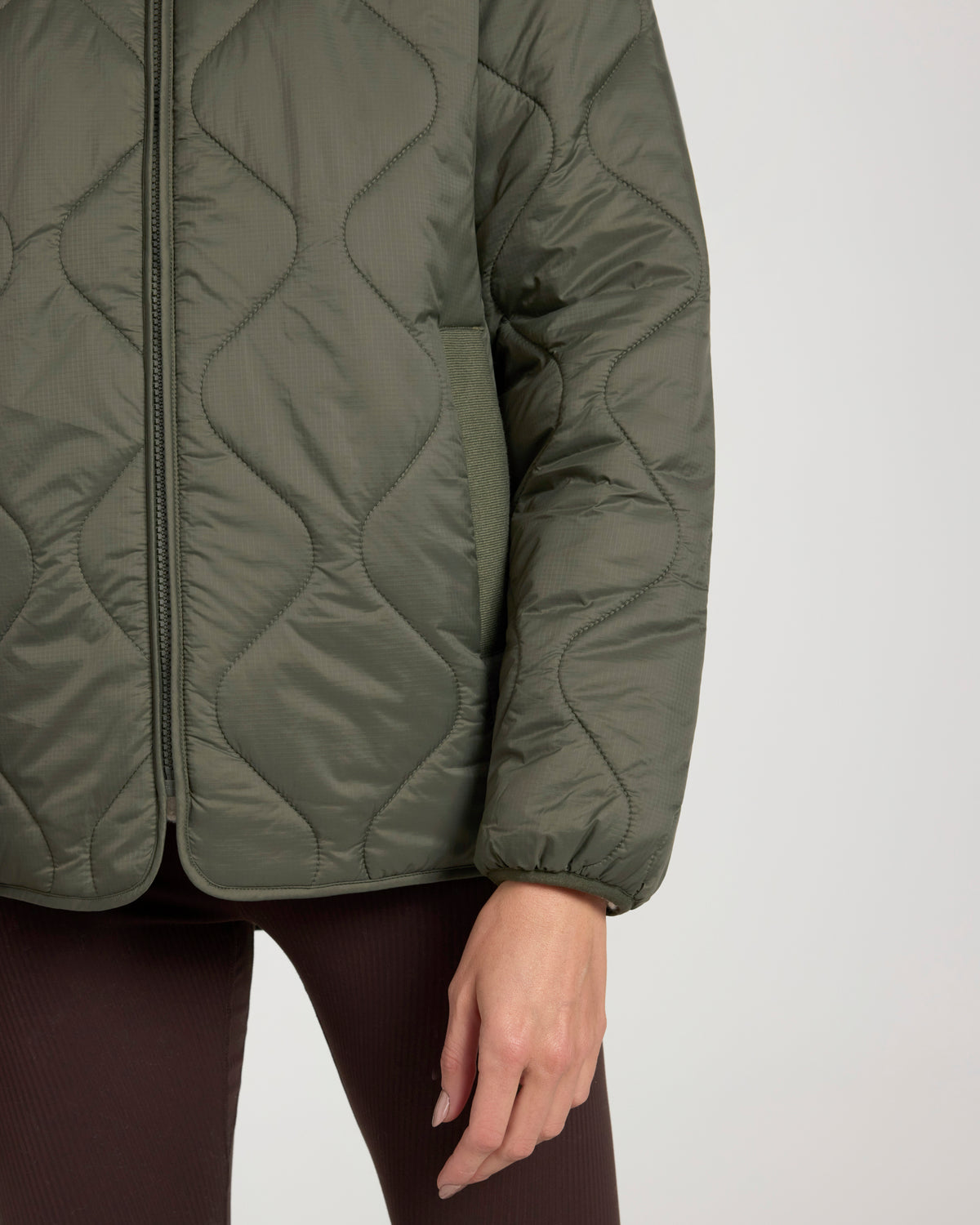 The Travel Quilted Bomber Jacket - Tea Leaf