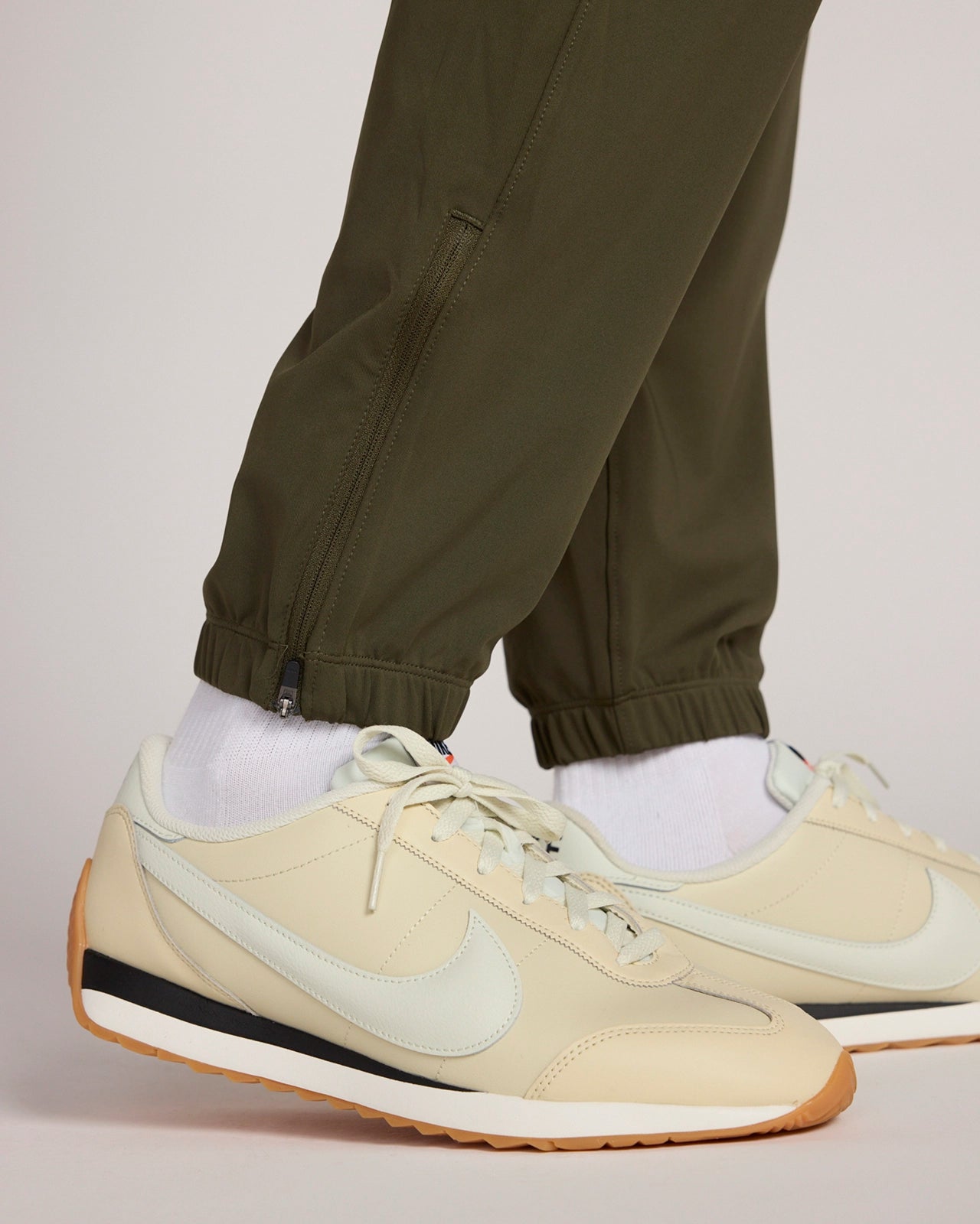 The Active 29" Stretch Jogger - Burnt Olive