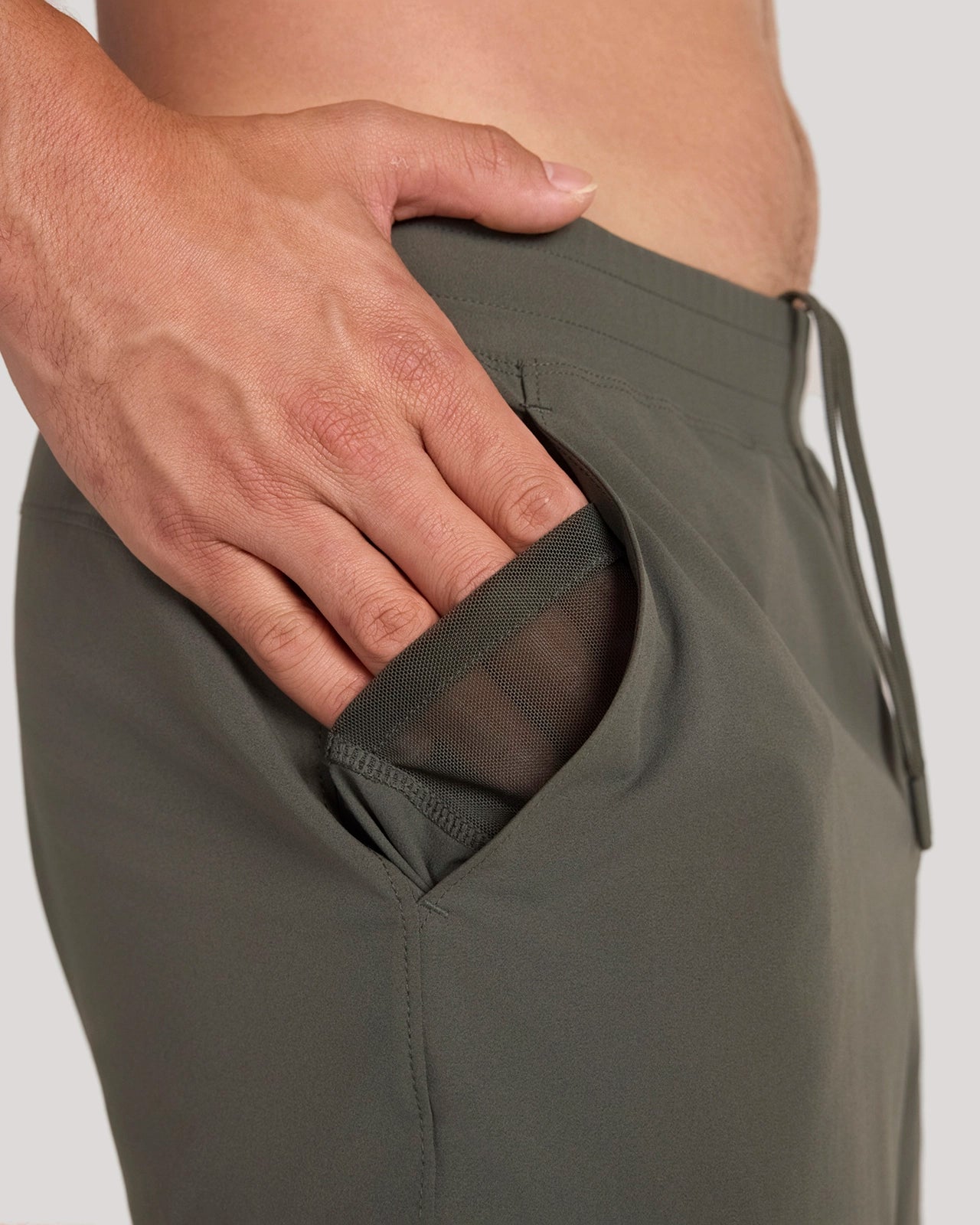 The Active Flex Woven Jogger - Green