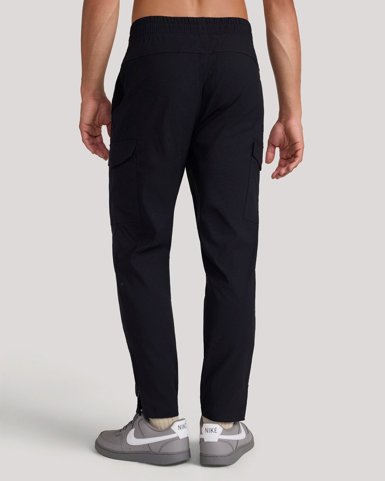 The Active Outlier Cargo Jogger - Black