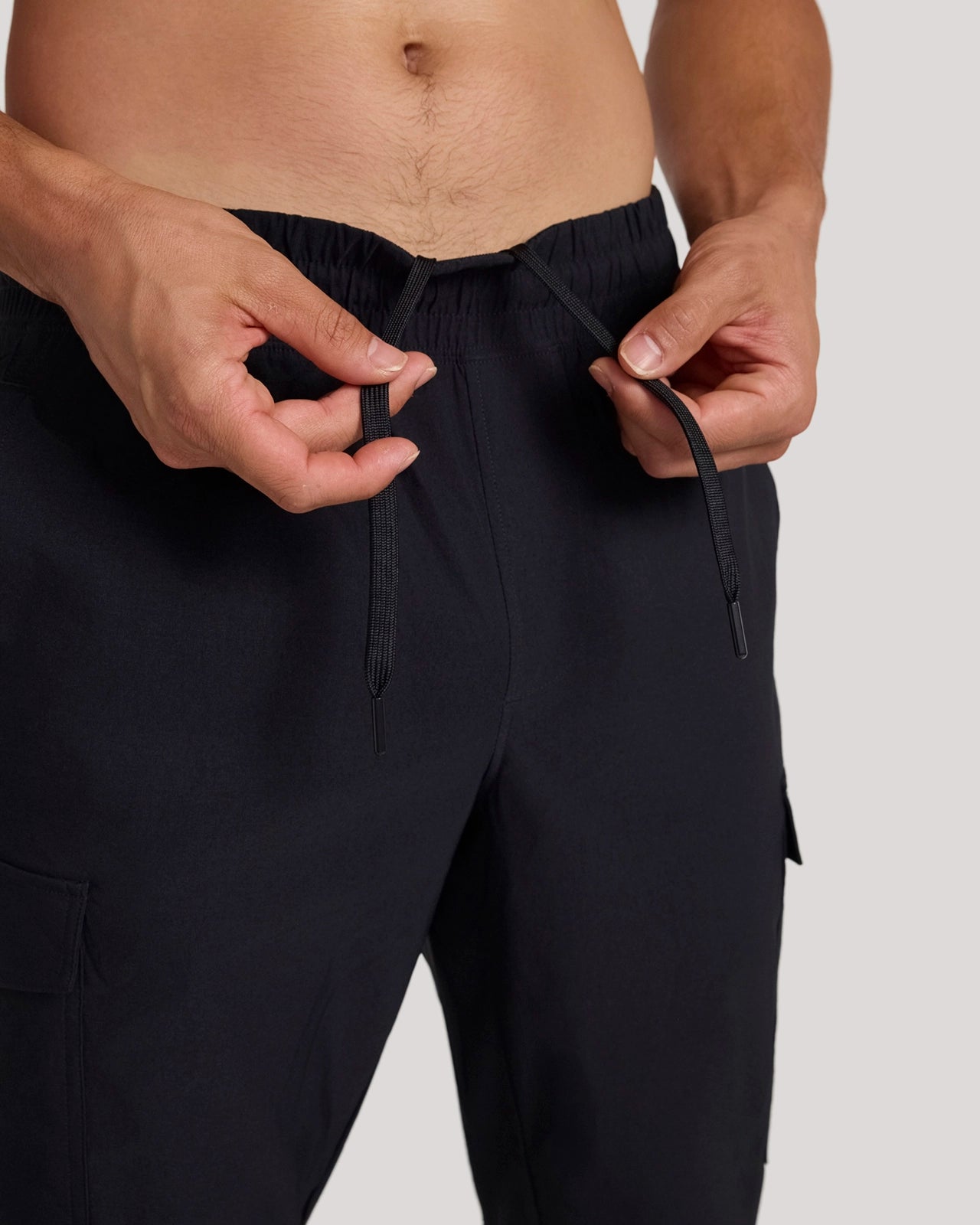 The Active Outlier Cargo Jogger - Black