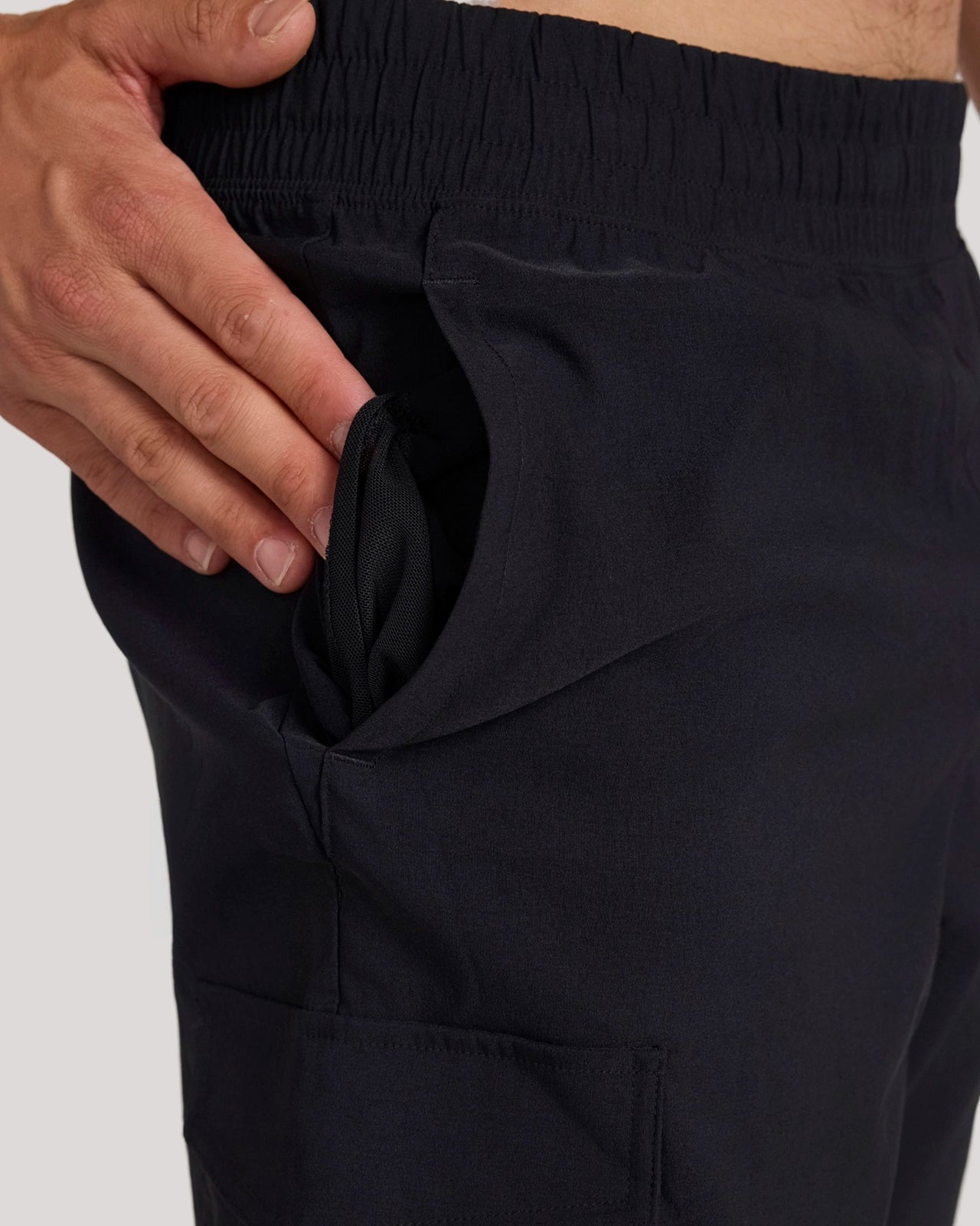 The Active Outlier Cargo Jogger - Black
