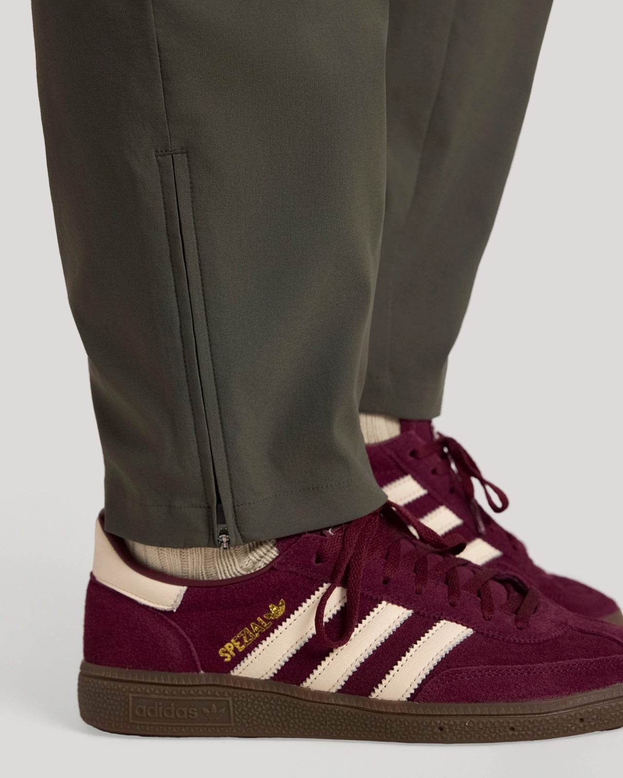 The Active Outlier Cargo Jogger - Deep Olive Green