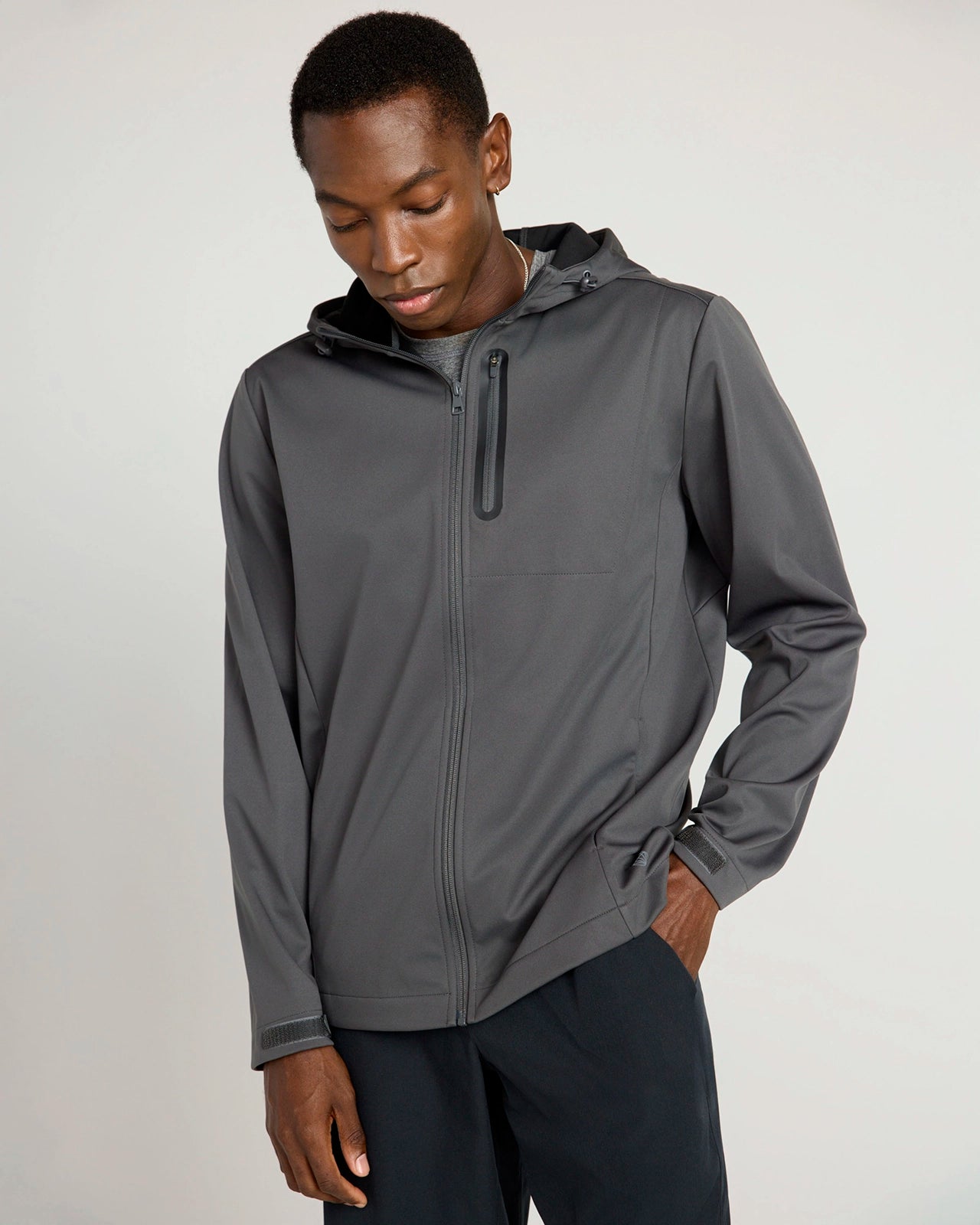 The Men's Wind + Water-Resistant GRS Certified Recycled Poly Jacket - Dark Grey