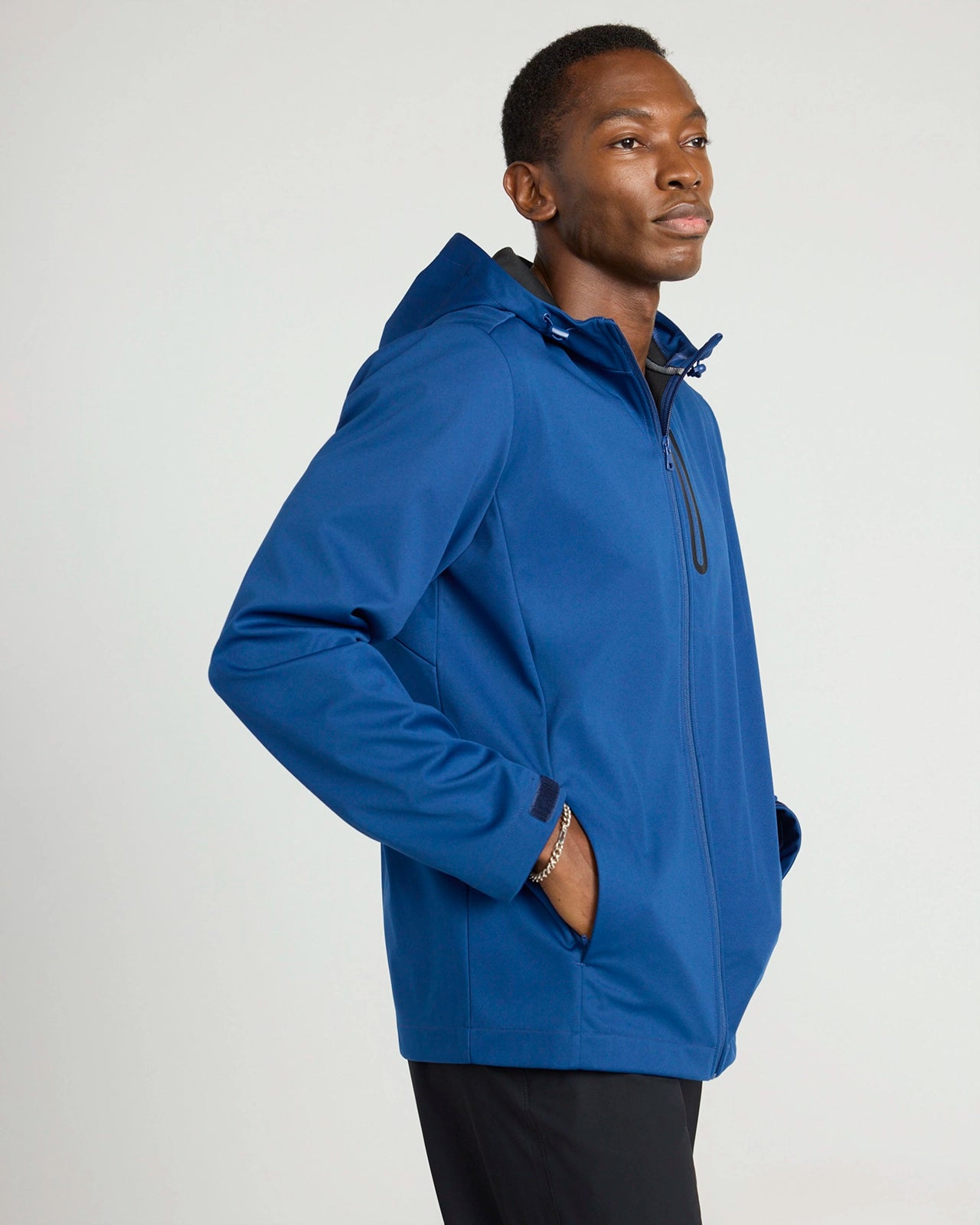The Men's Wind + Water-Resistant GRS Certified Recycled Poly Jacket - Estate Blue