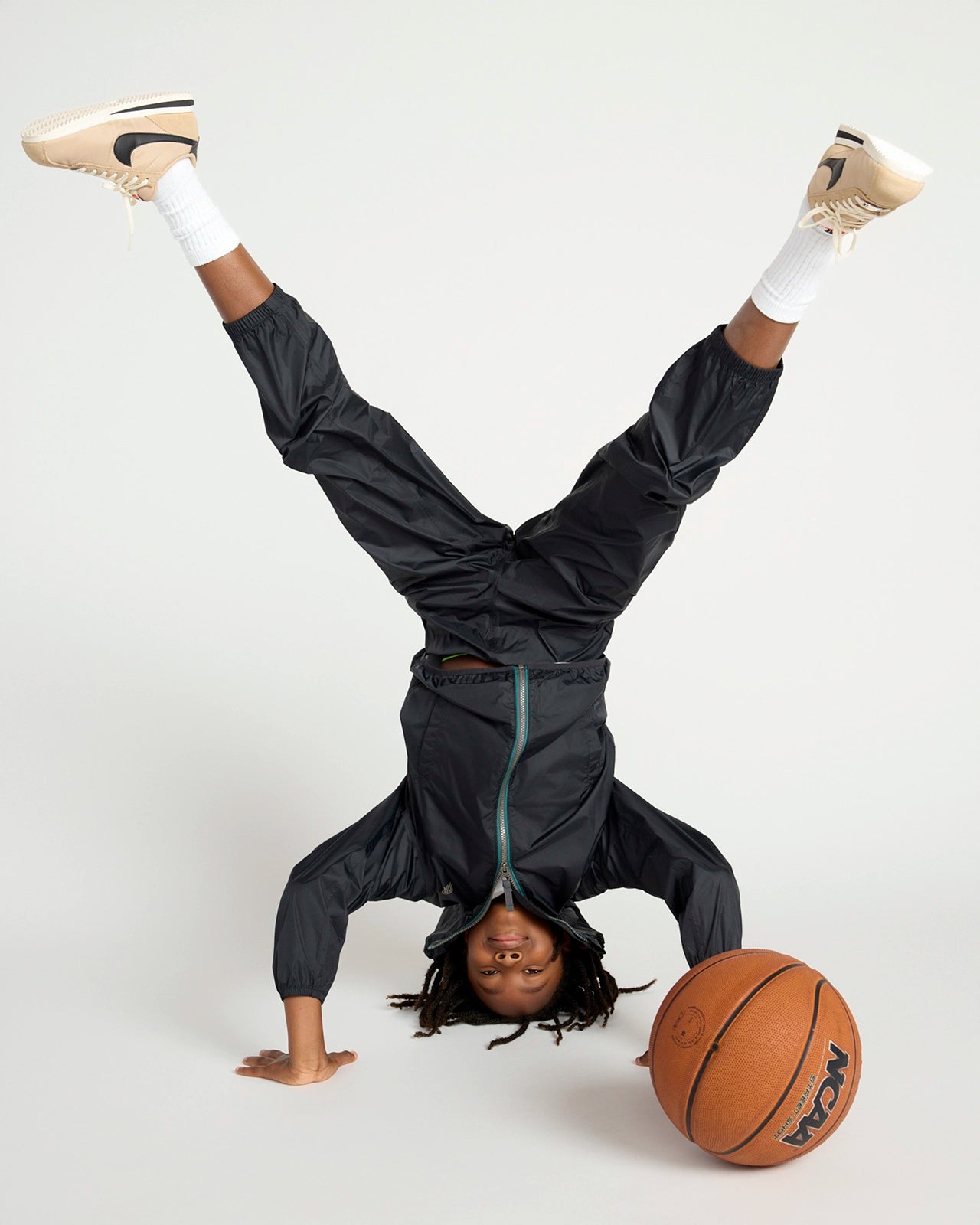 The Kids' Packable GRS Certified Recycled Nylon Splash Rain Jacket - Black