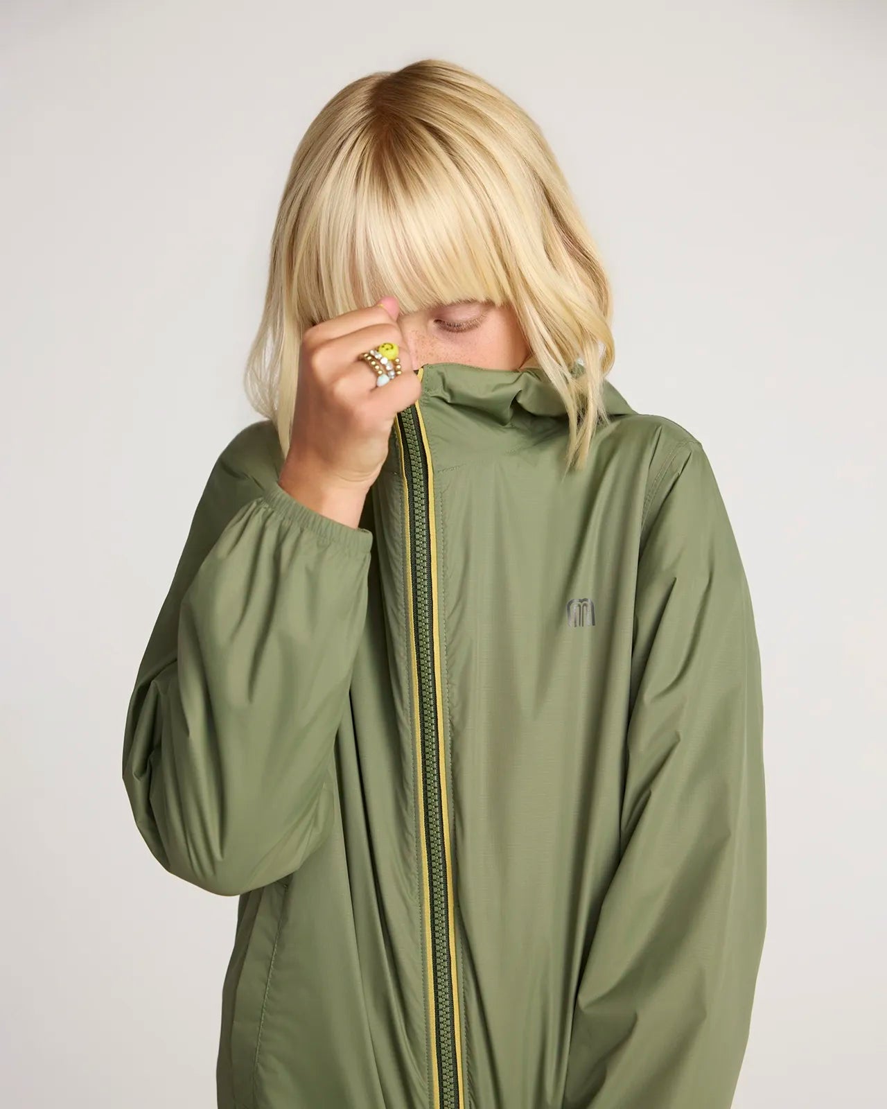 The Kids' Packable GRS Certified Recycled Nylon Splash Rain Jacket - Green