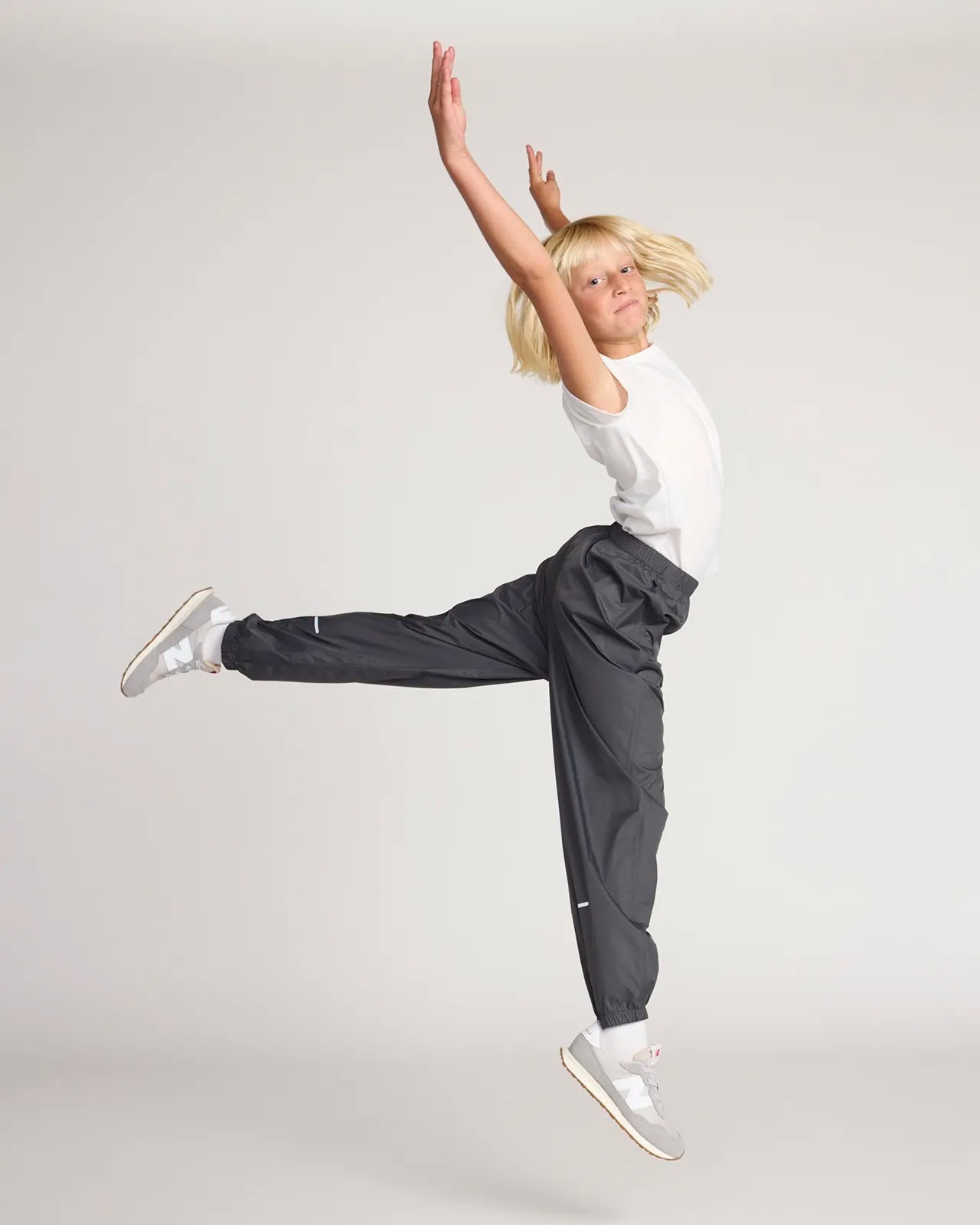 The Kids' Packable GRS Certified Recycled Nylon Splash Pant - Asphalt