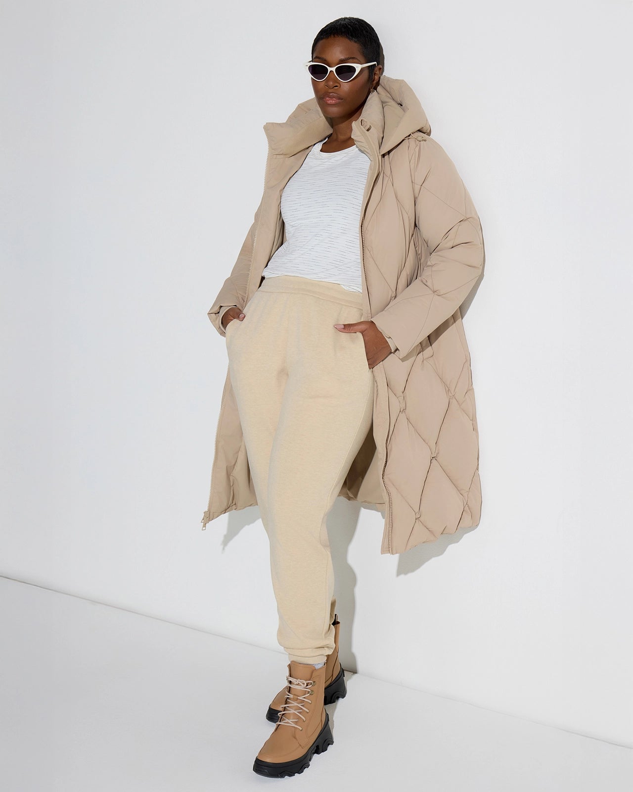 The RDS 700 Fill Power GRS Certified Recycled Poly Diamond-Quilted Parka - Cream