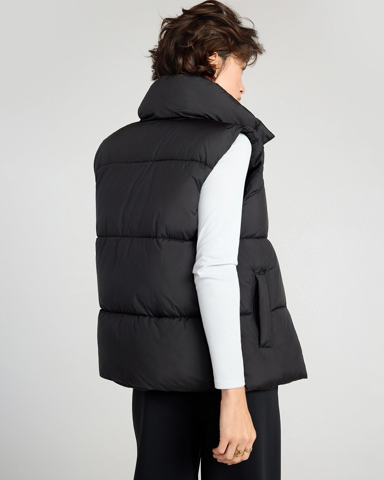 The Sorona™ Fill GRS Certified Recycled Poly Puffer Vest - Black