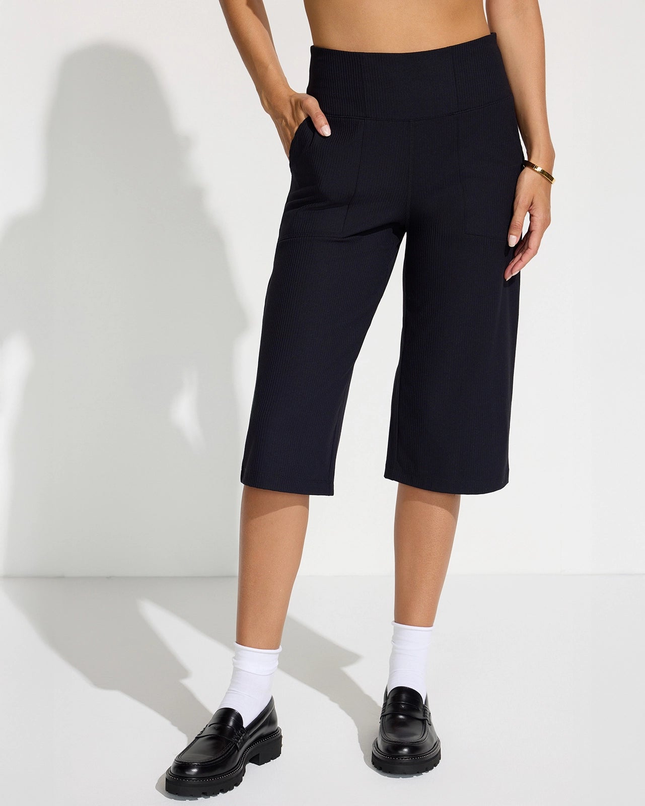 The Soft Luxe Ribbed GRS Certified Recycled Nylon Capri Pant - Black