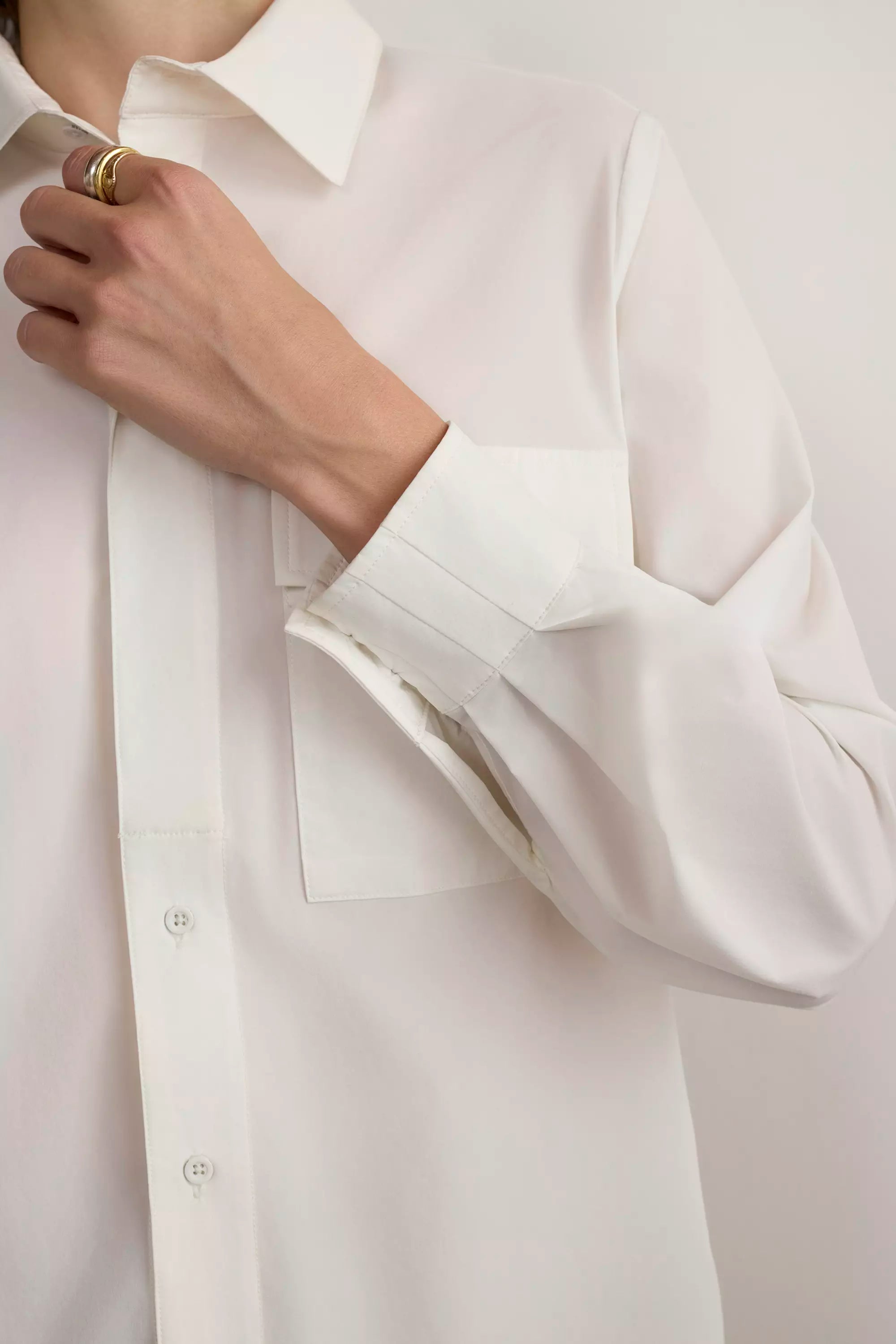 Resource Relaxed Blouse with Pleated Sleeve Cuff Detail