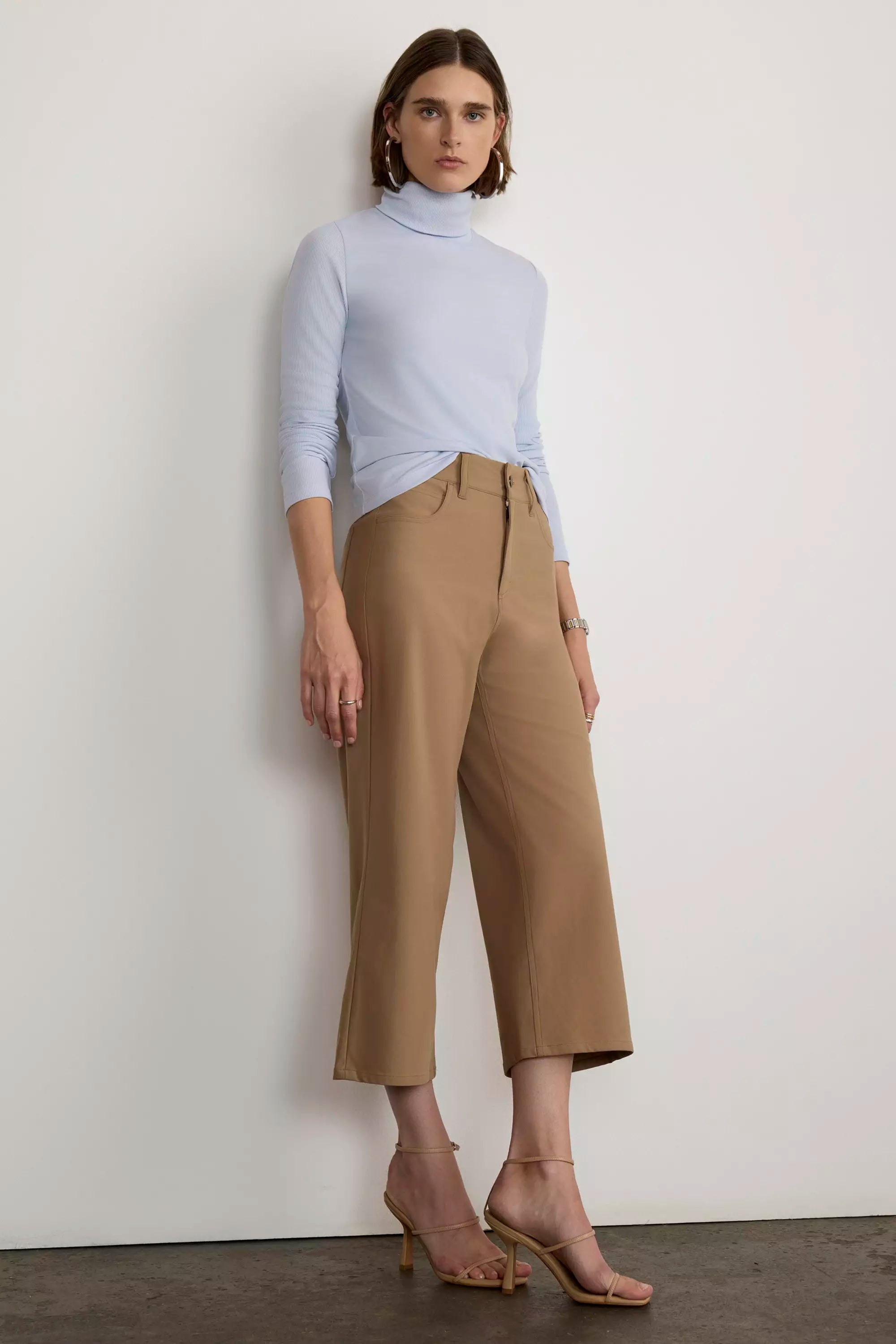 Limitless High-Rise Wide Leg Cropped Pant