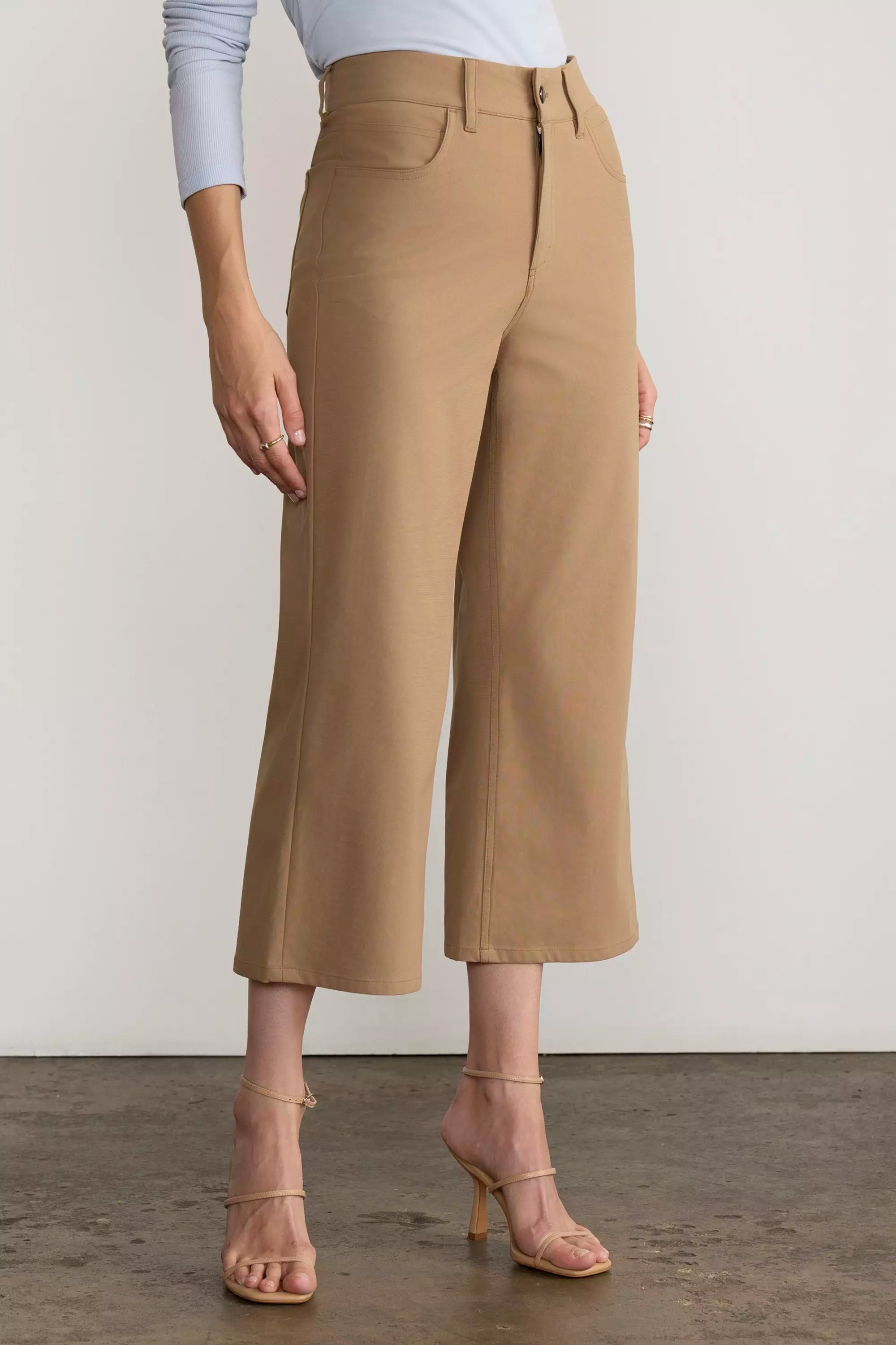 Limitless High-Rise Wide Leg Cropped Pant