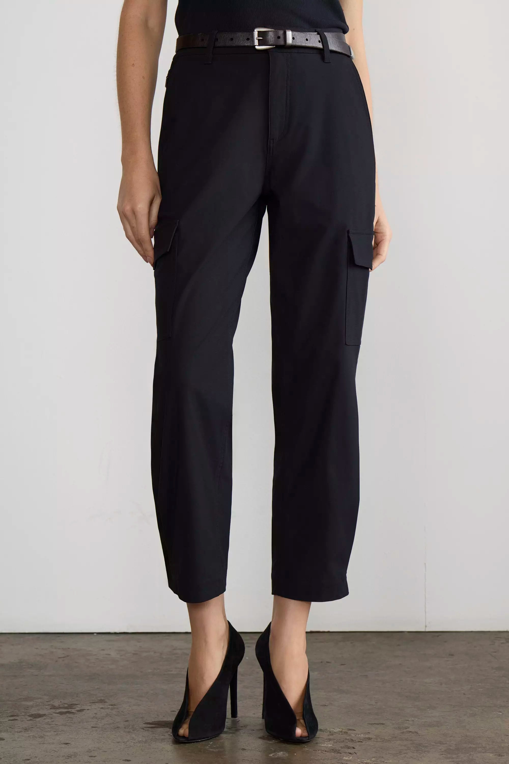 Limitless High-Rise Cargo Pant