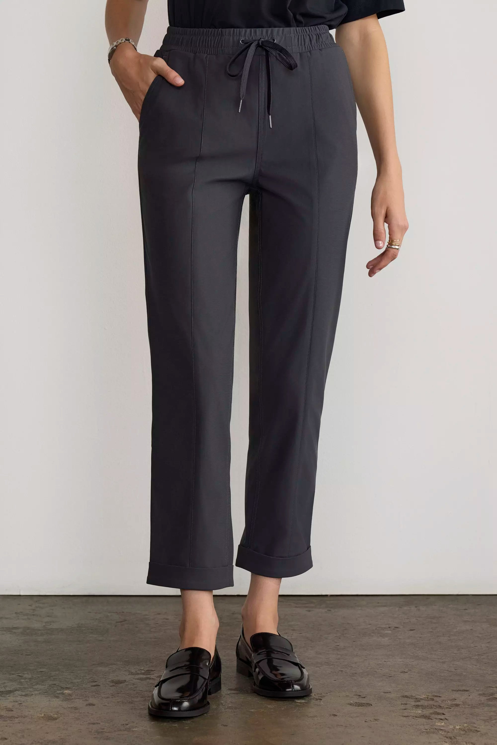 Limitless Roll Cuff Clean Cut Jogger - Asphalt