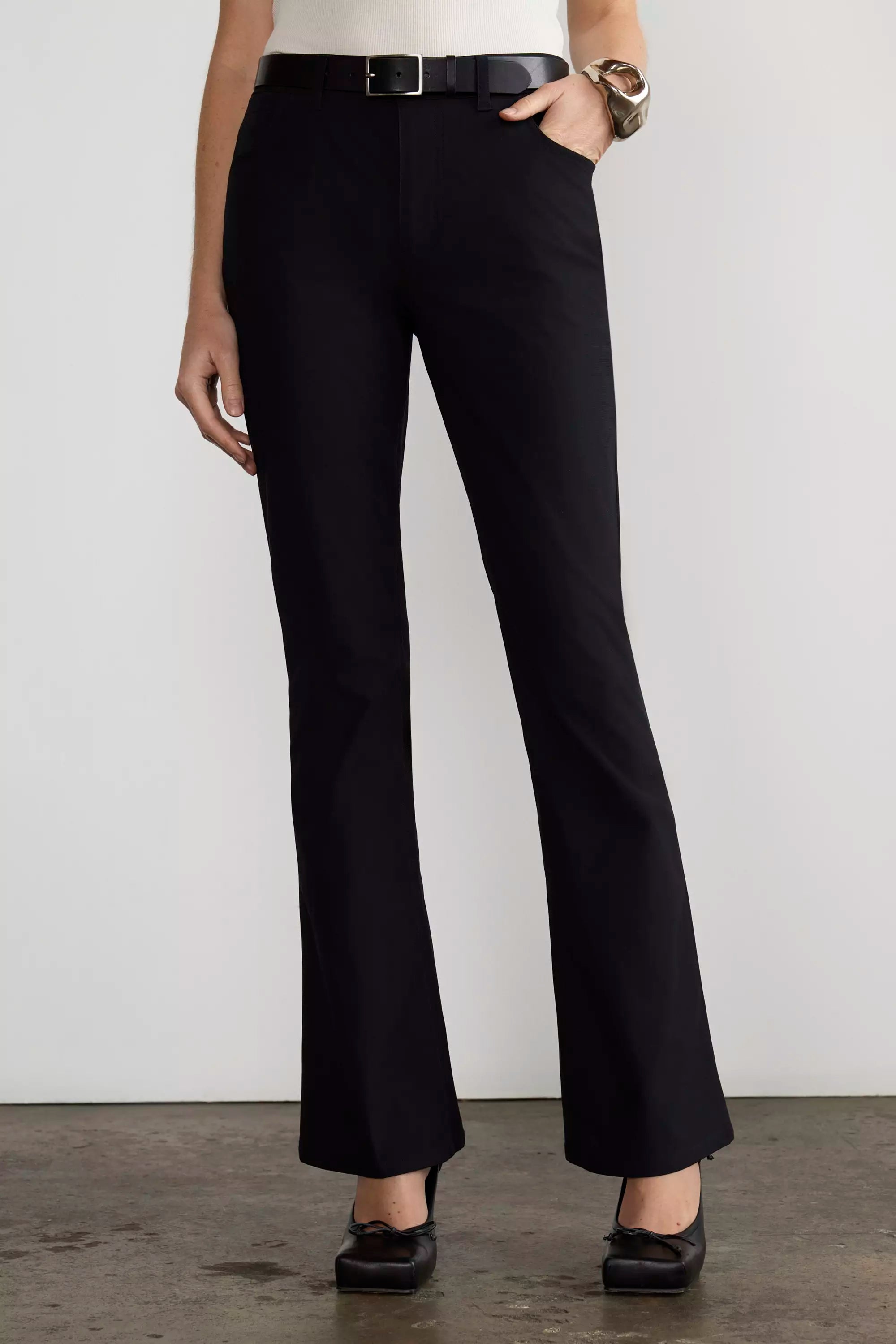 Limitless Mid-Rise Boot Cut Pant - Black