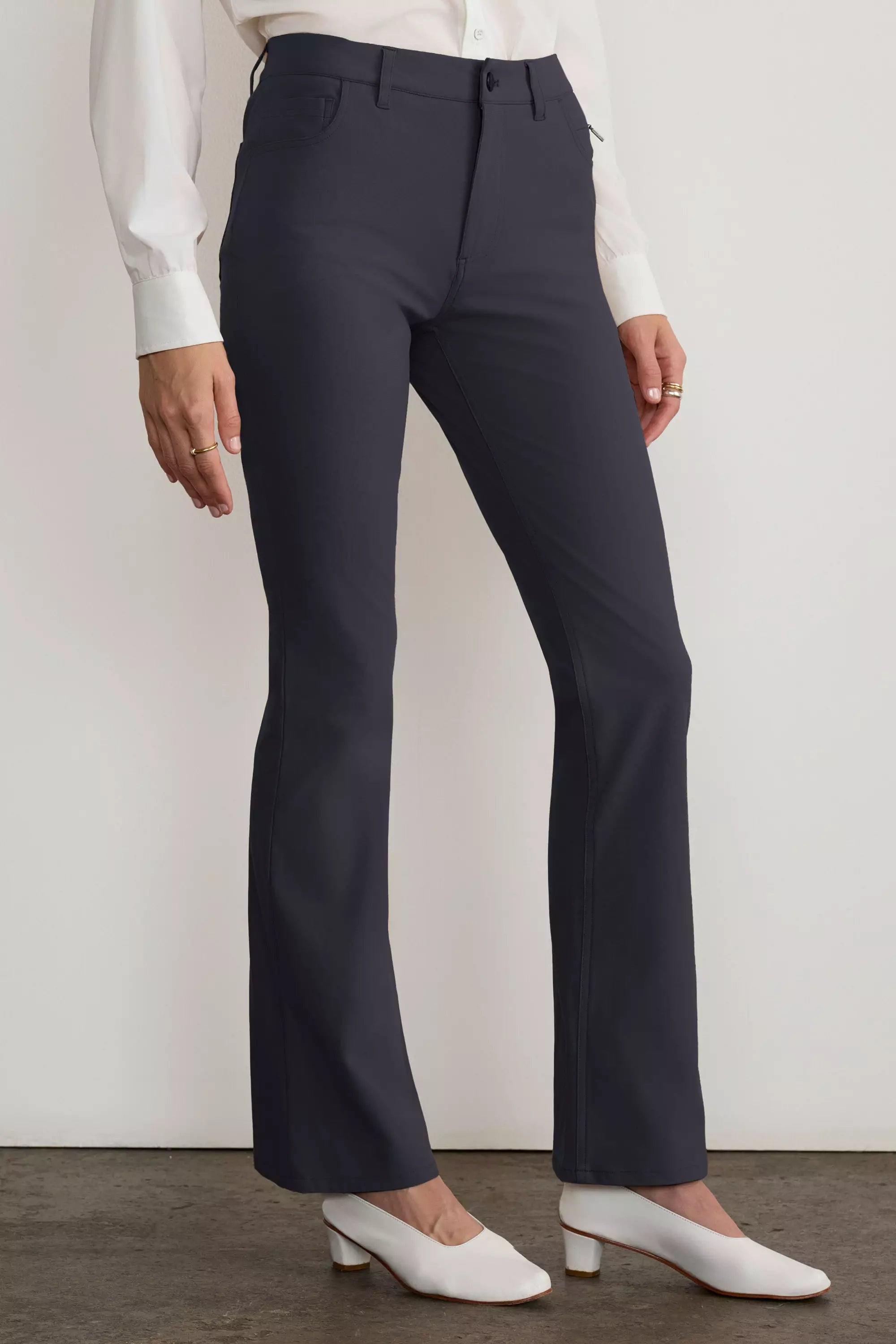 Limitless Mid-Rise Boot Cut Pant