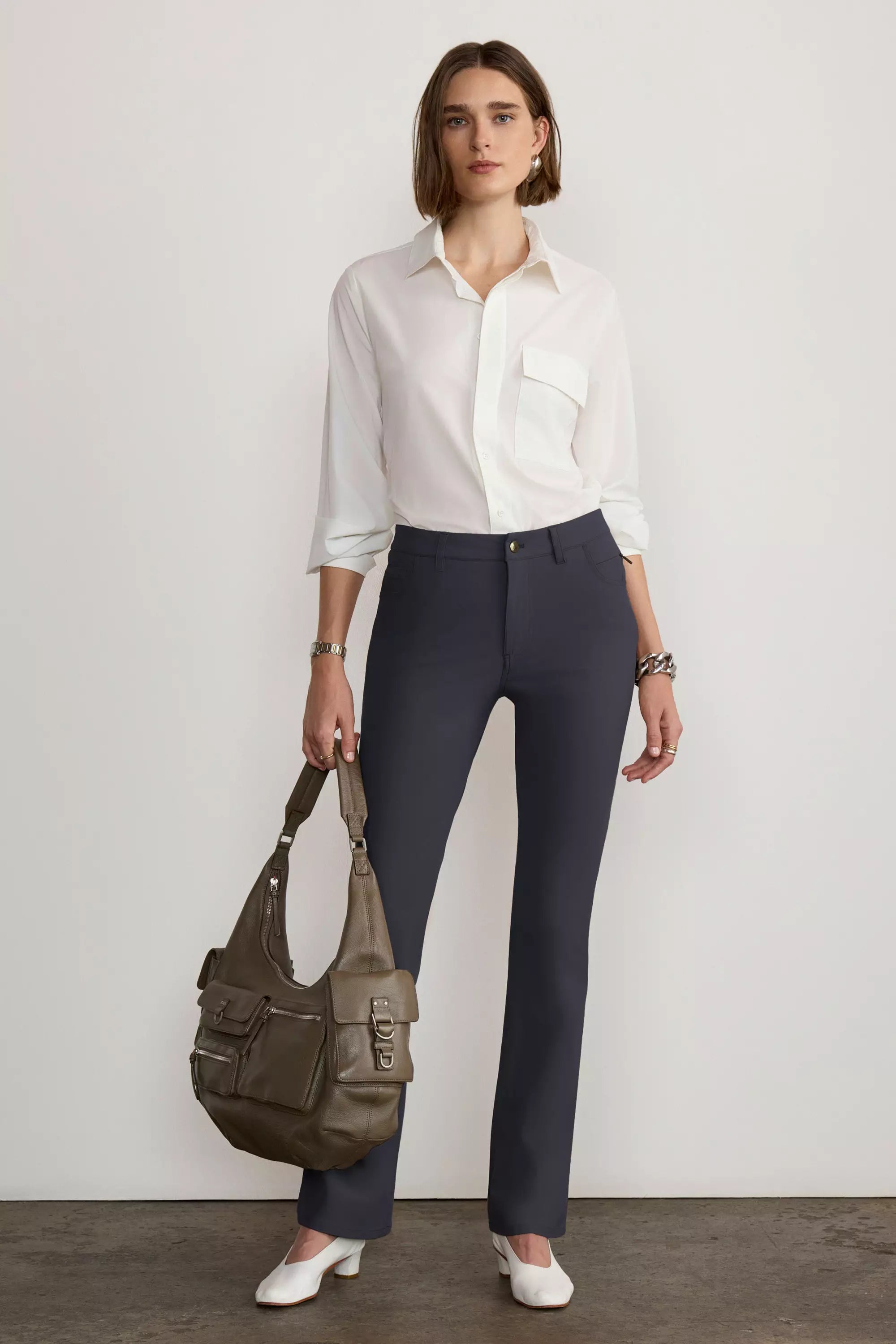 Limitless Mid-Rise Boot Cut Pant