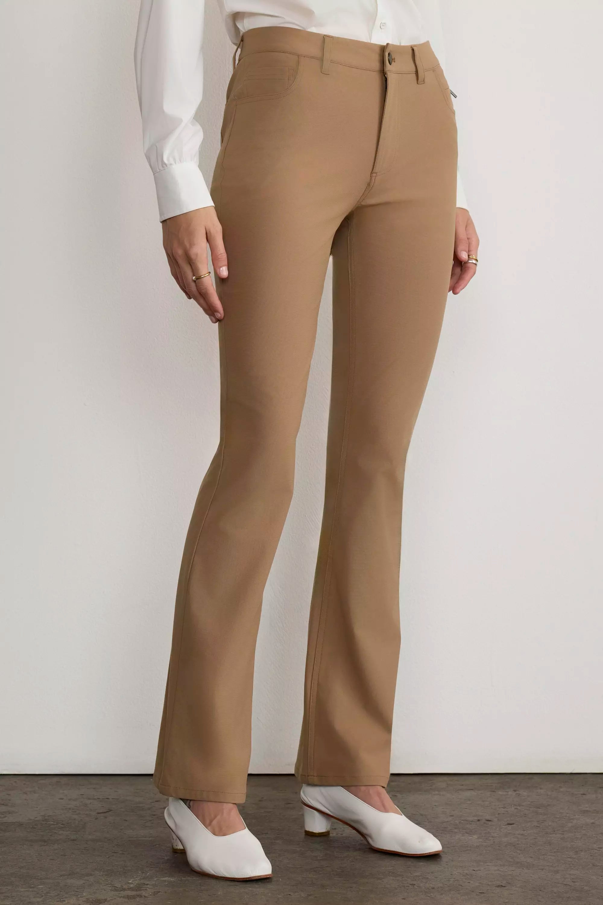 Limitless Mid-Rise Boot Cut Pant