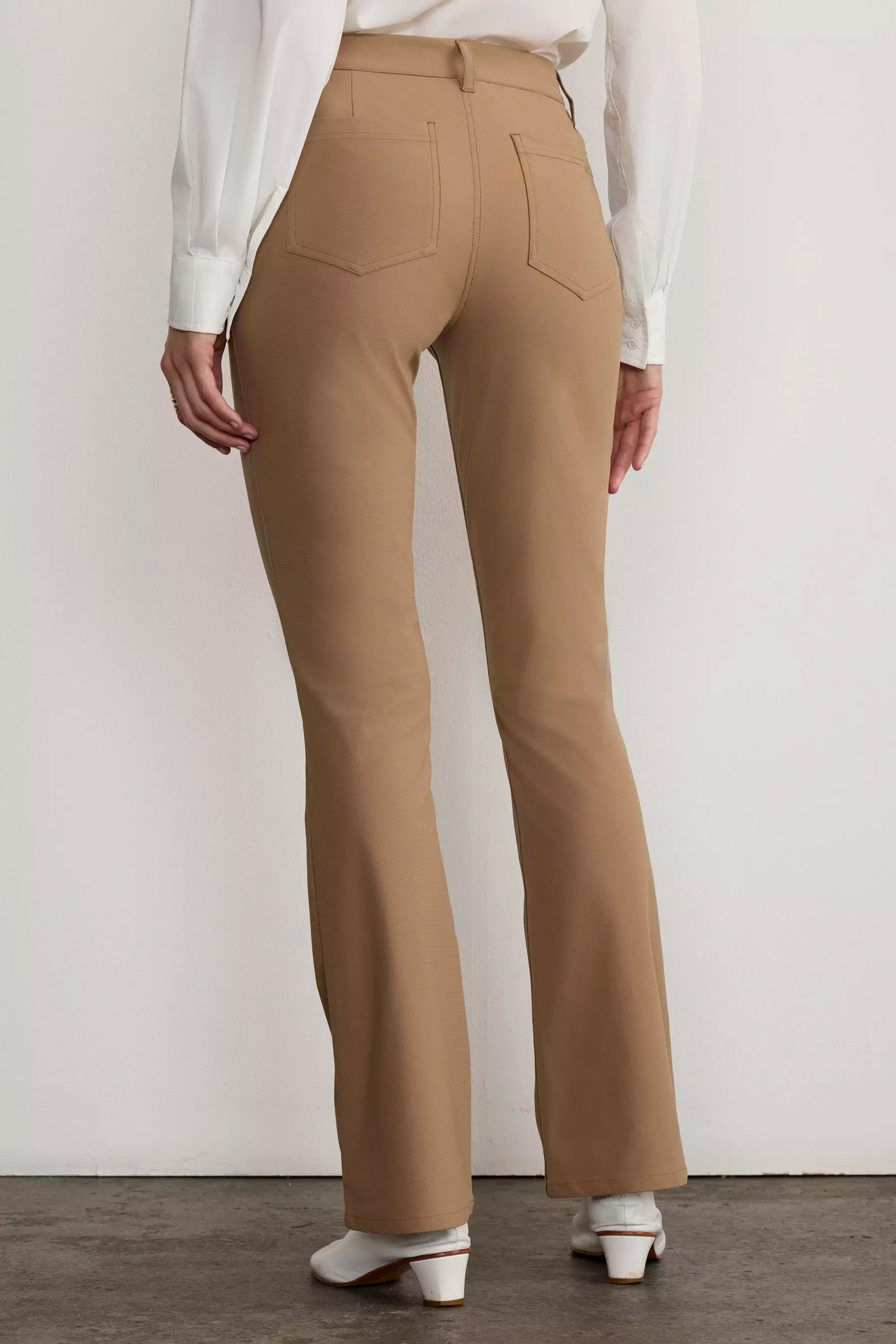 Limitless Mid-Rise Boot Cut Pant