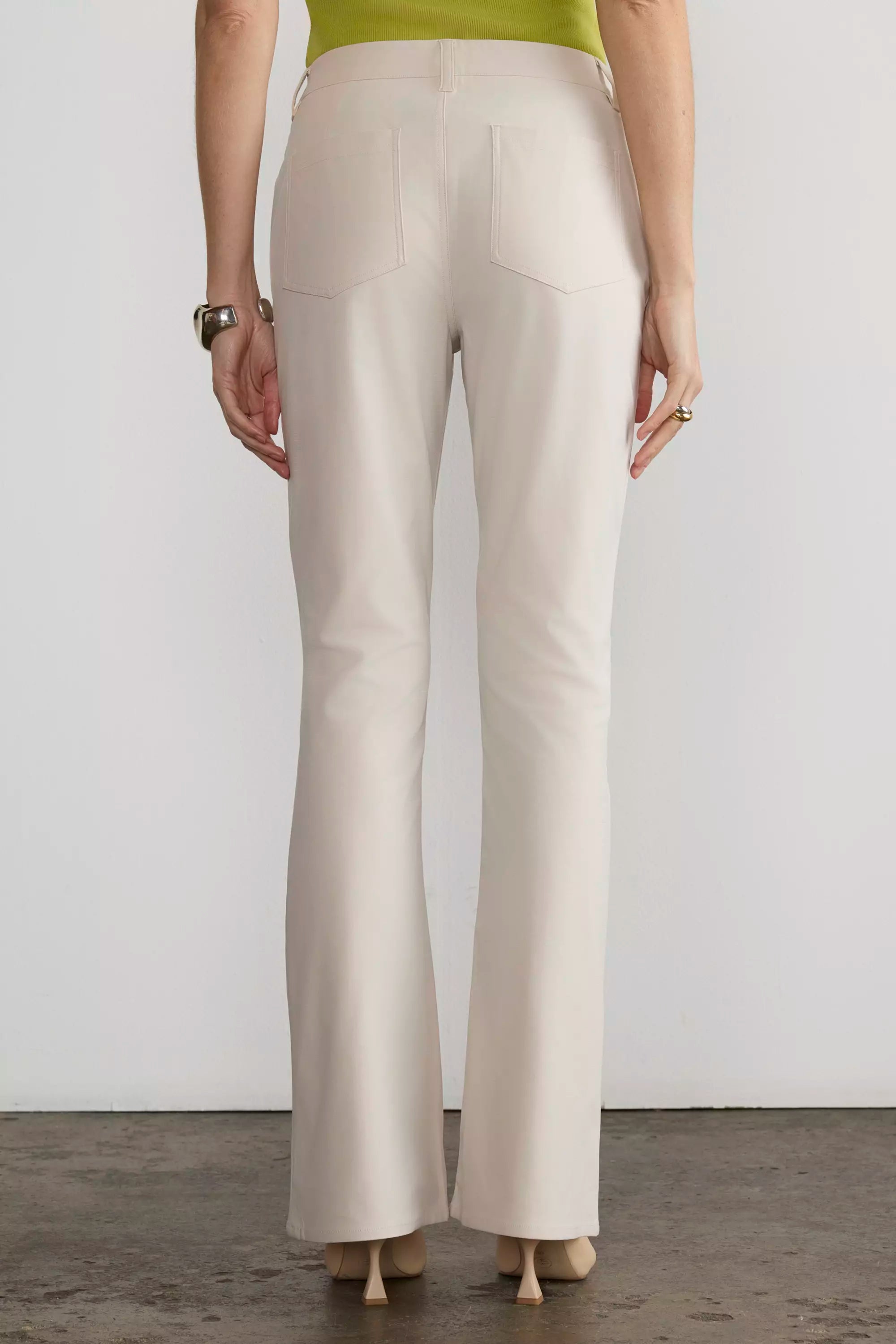 Limitless Mid-Rise Boot Cut Pant