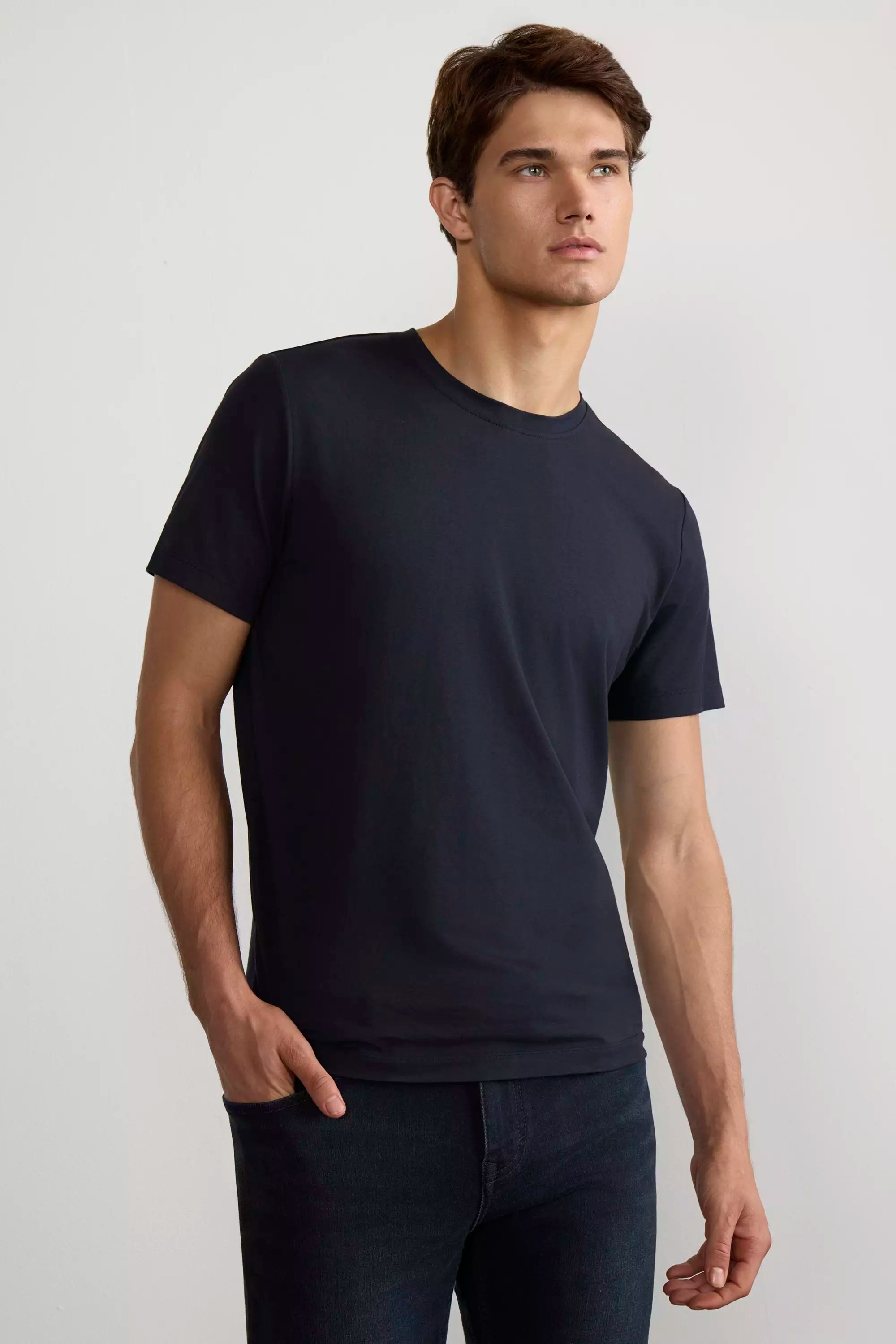 Resonate Basic T-Shirt