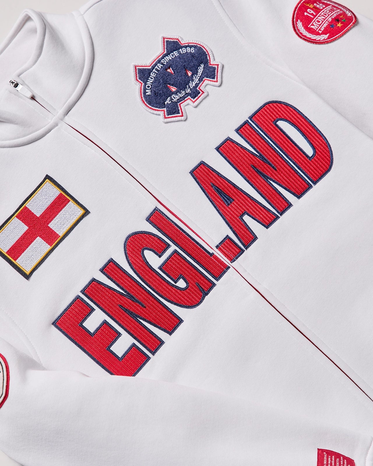 The Pitch World Jacket - Pitch White/England
