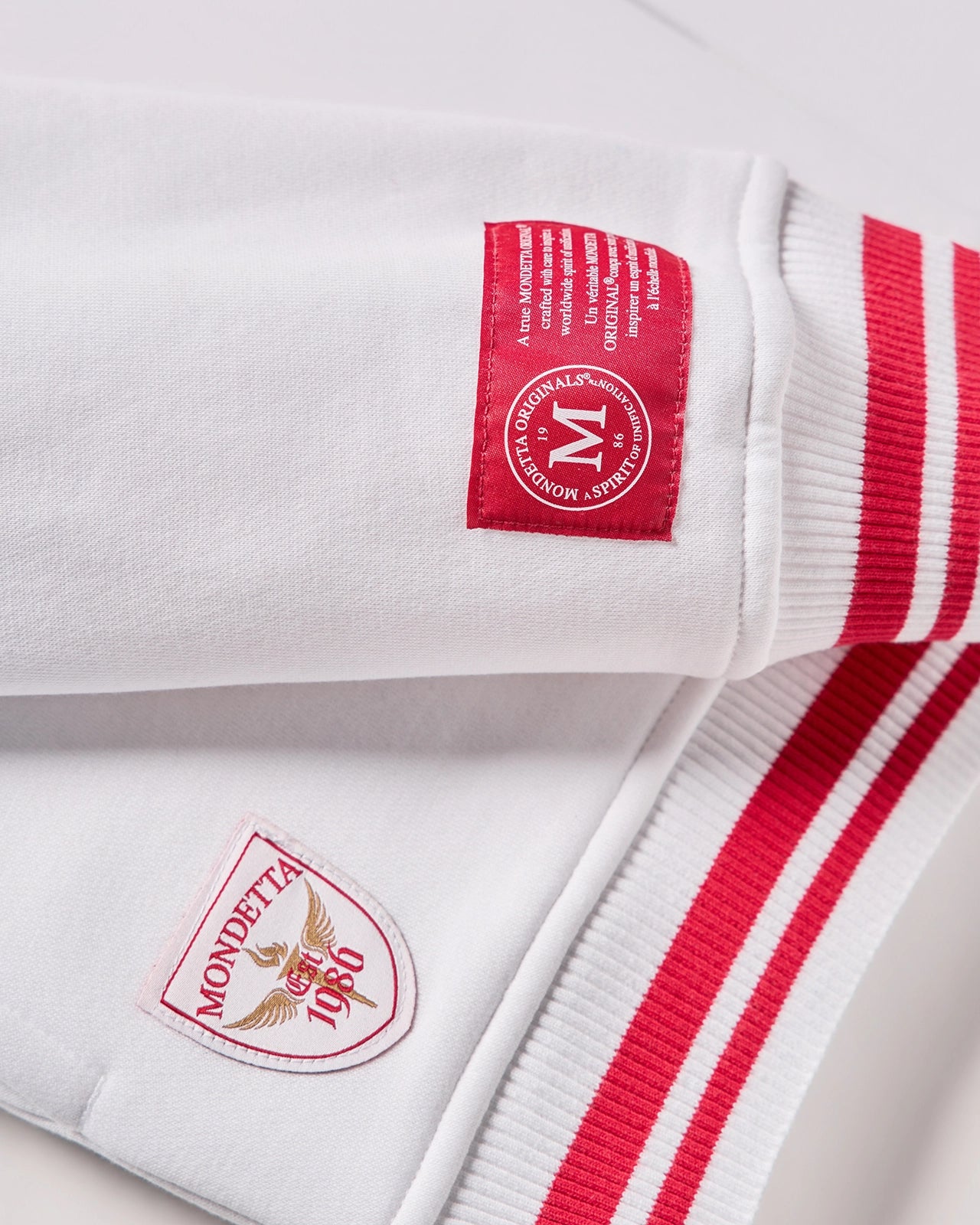 The Pitch World Jacket - Pitch White/England