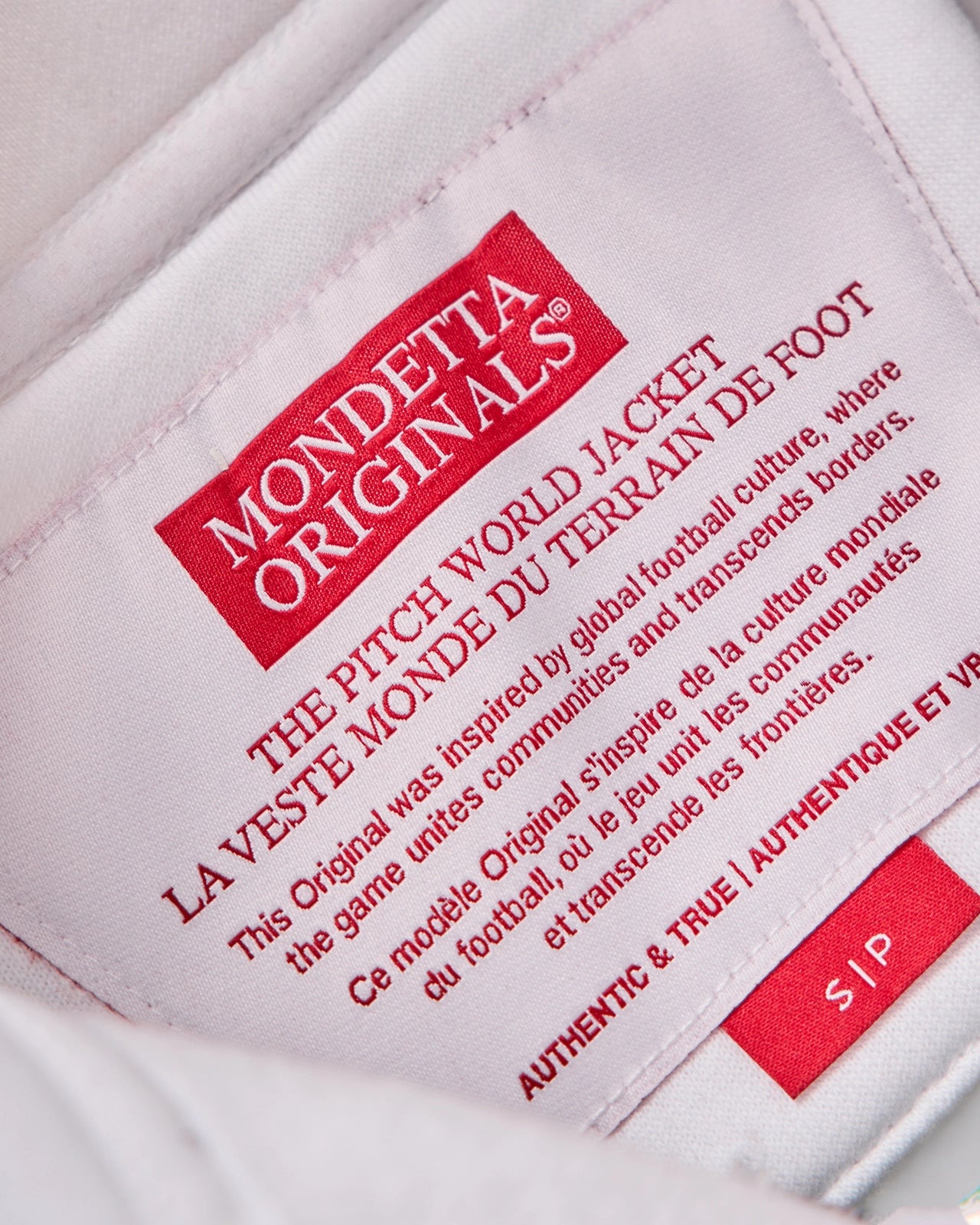 The Pitch World Jacket - Pitch White/Canada