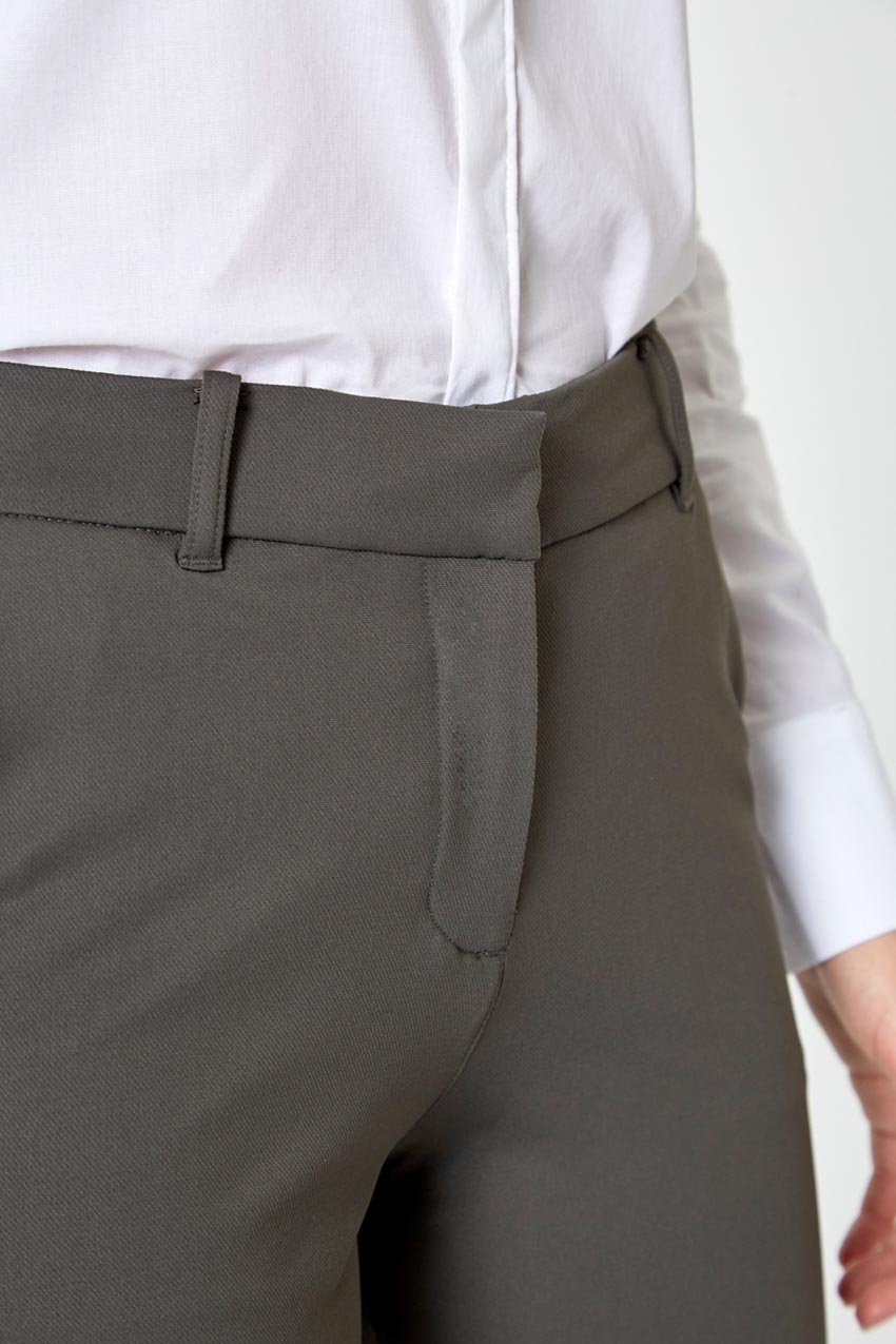 Skill Set Mid-Rise Slim Cropped Twill Pant - Dark Forest