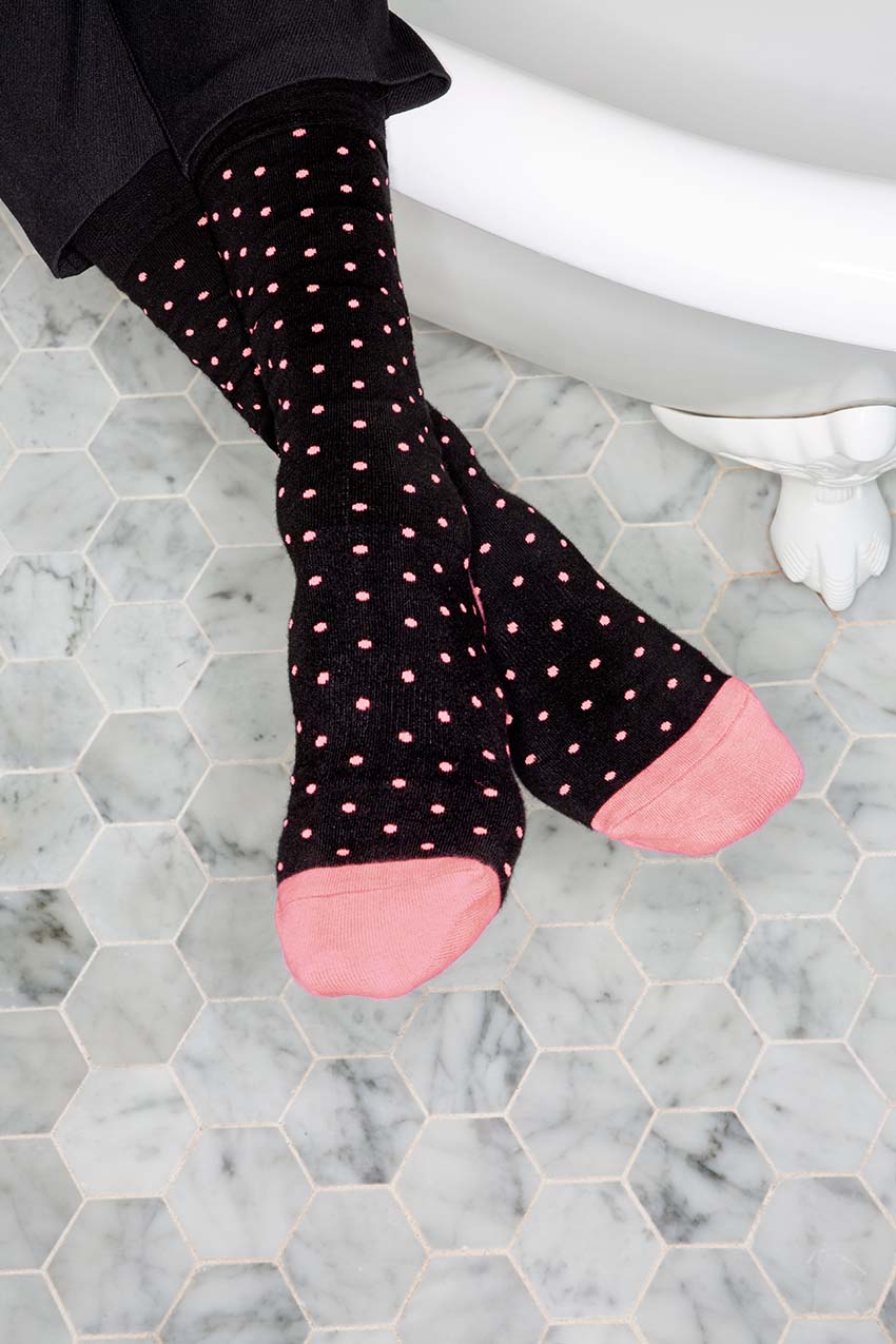 React Technical Crew Dress Sock - Black/Pink Dots