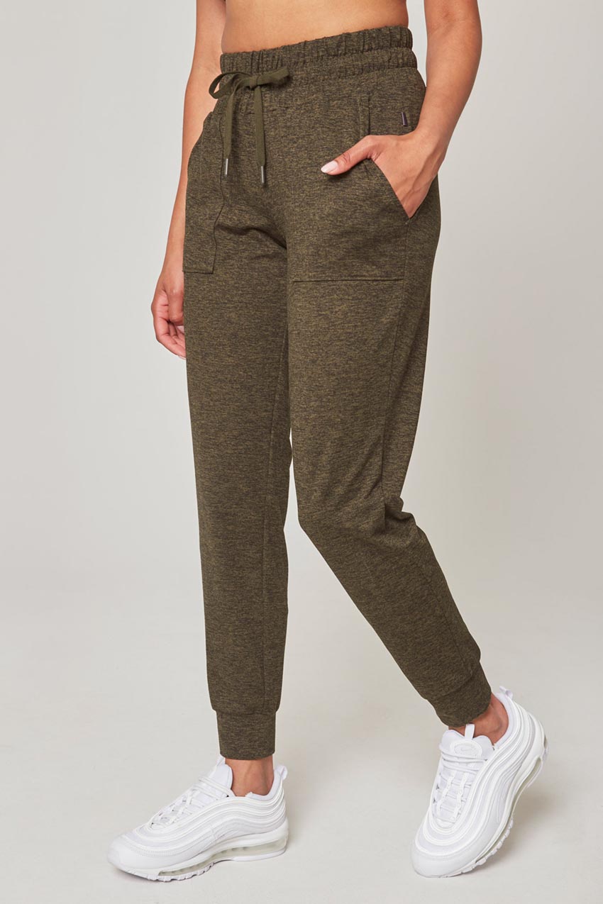 Mondetta Women’s Melange Peached Jogger in Olive Night Melange